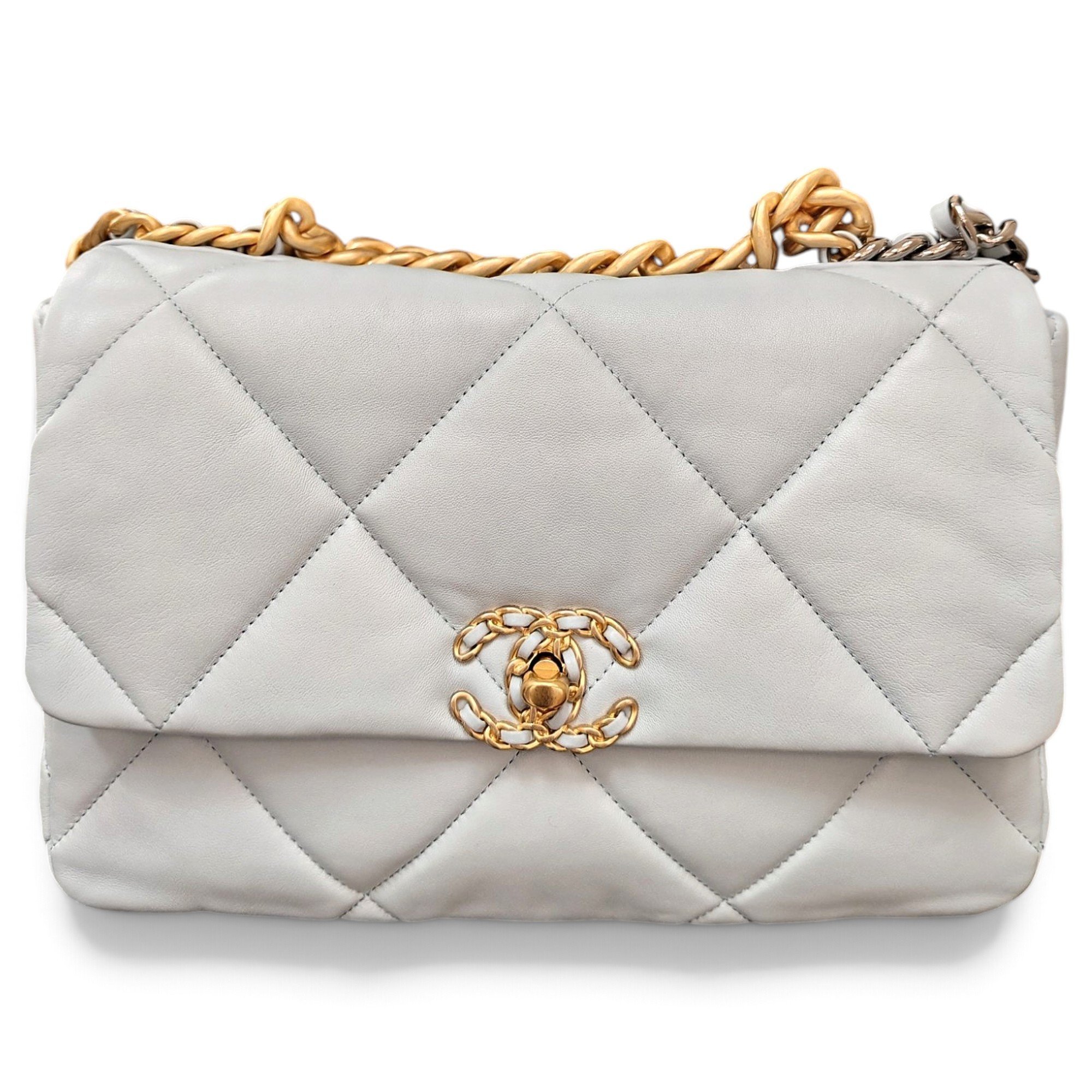 Chanel 19 leather handbag