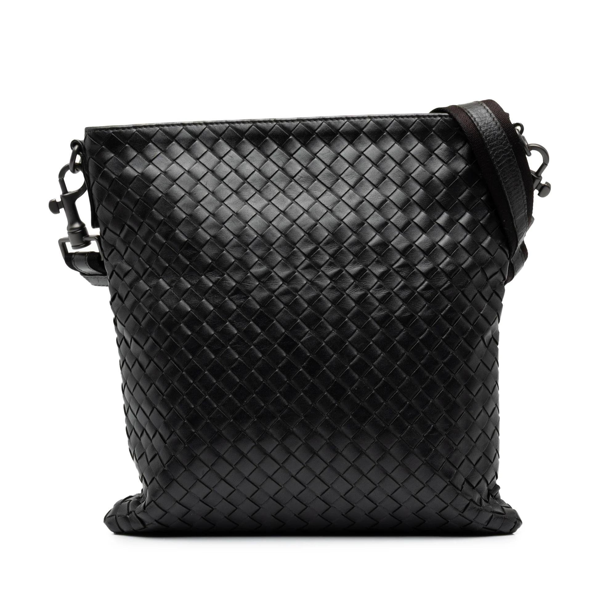 Veneta leather handbag