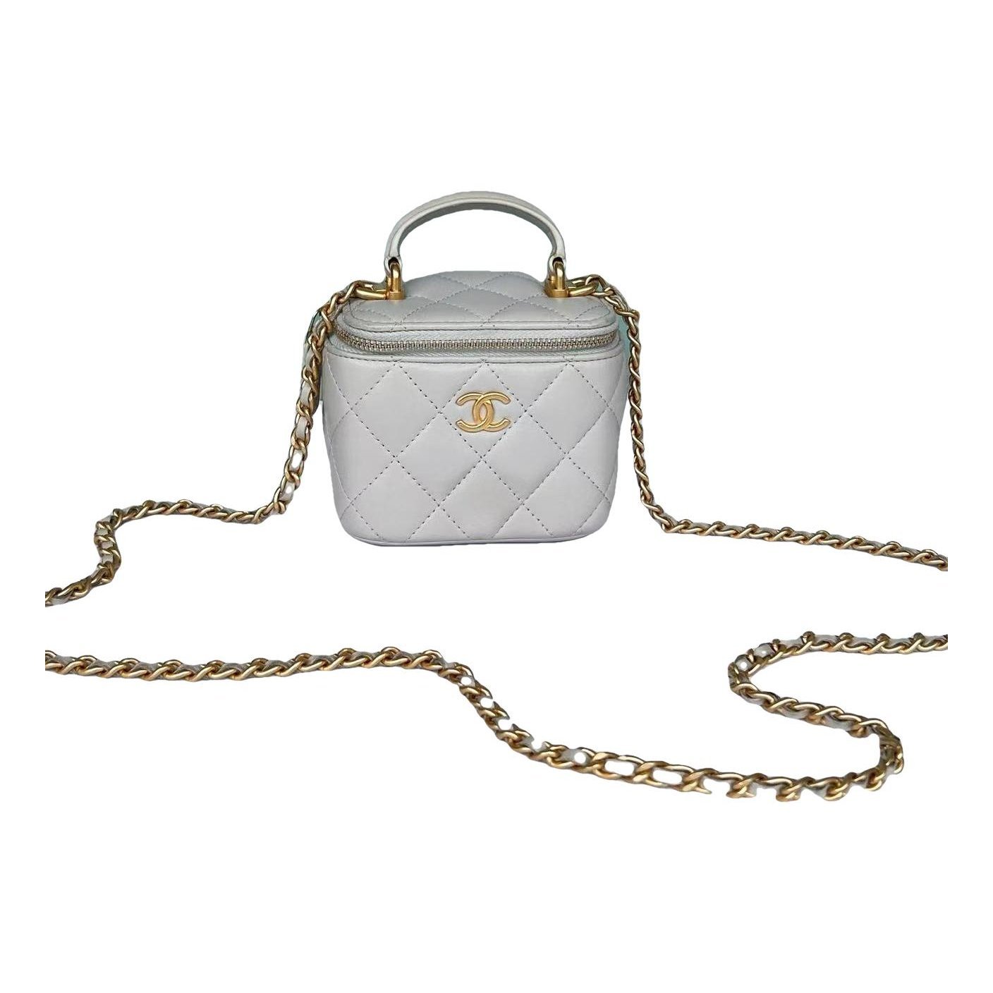 Trendy CC Vanity leather handbag
