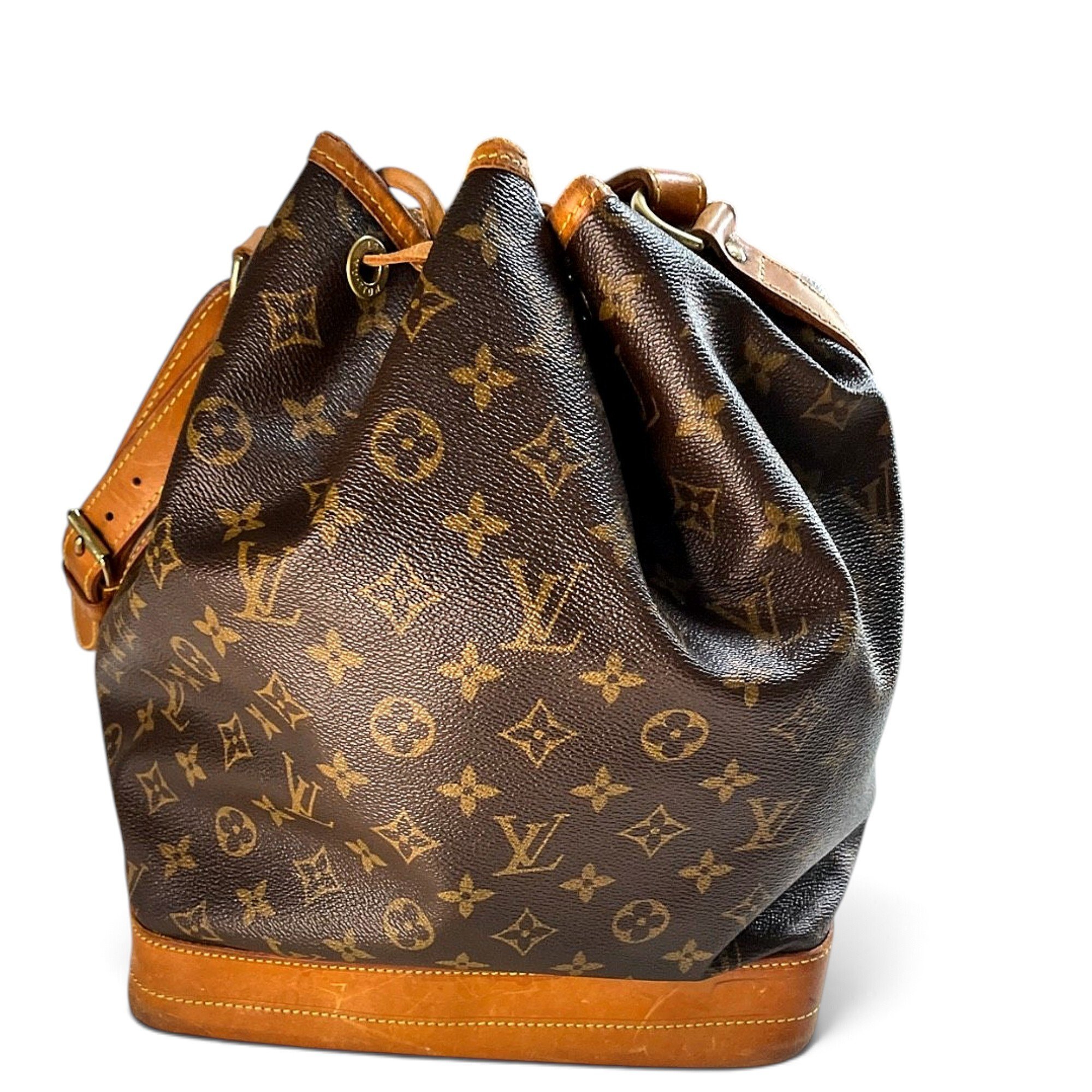 Noé leather handbag