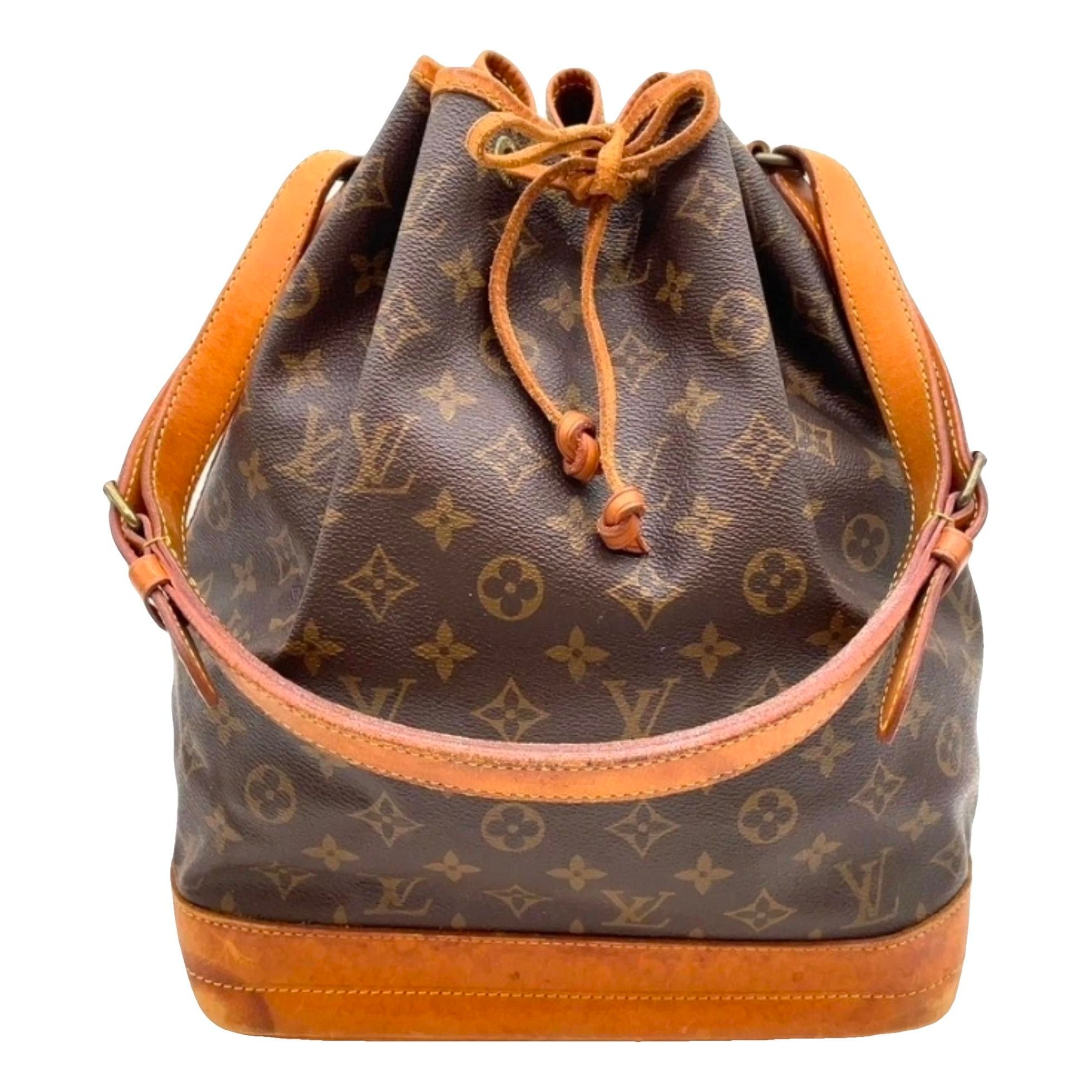 Noé leather handbag