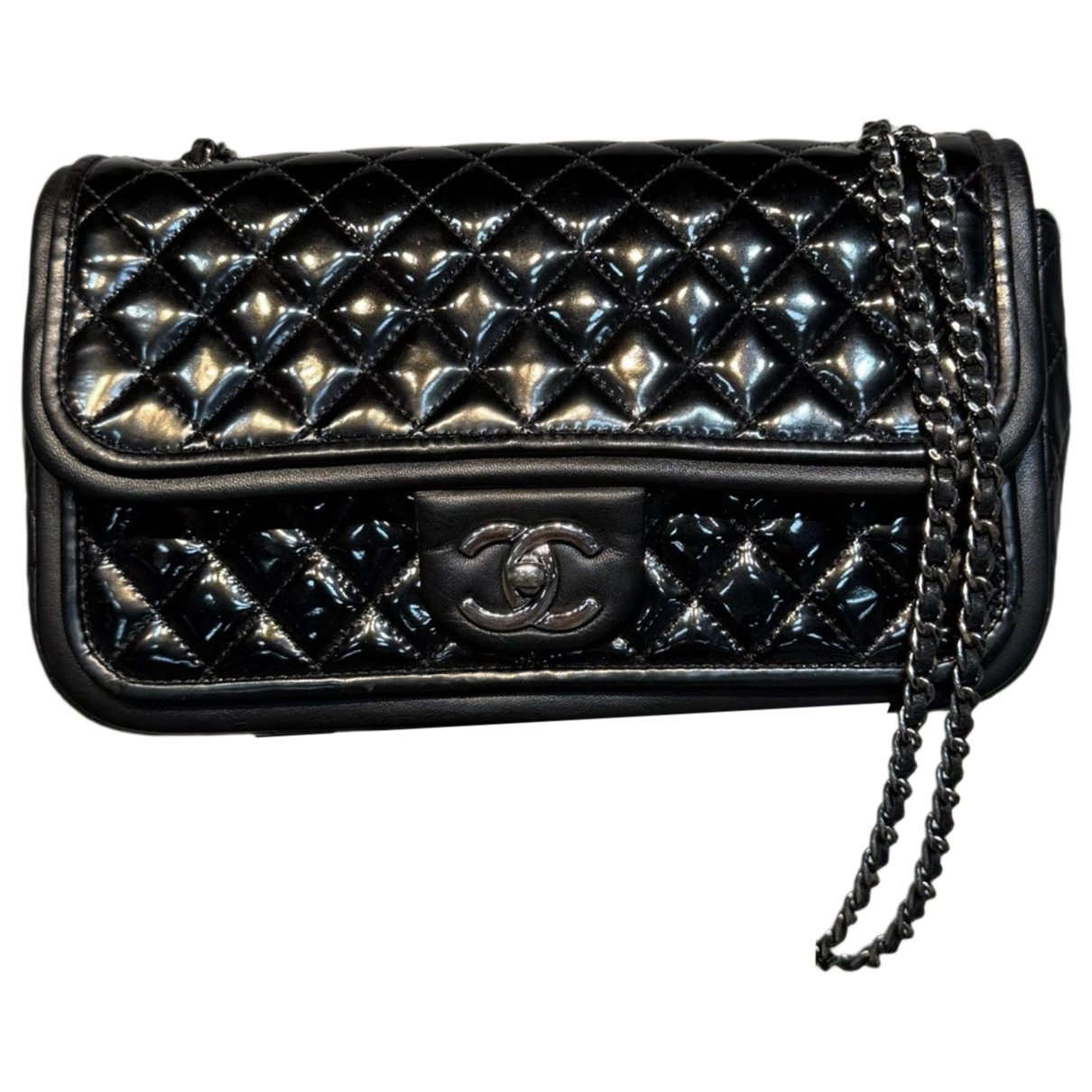 Timeless/Classique patent leather crossbody bag