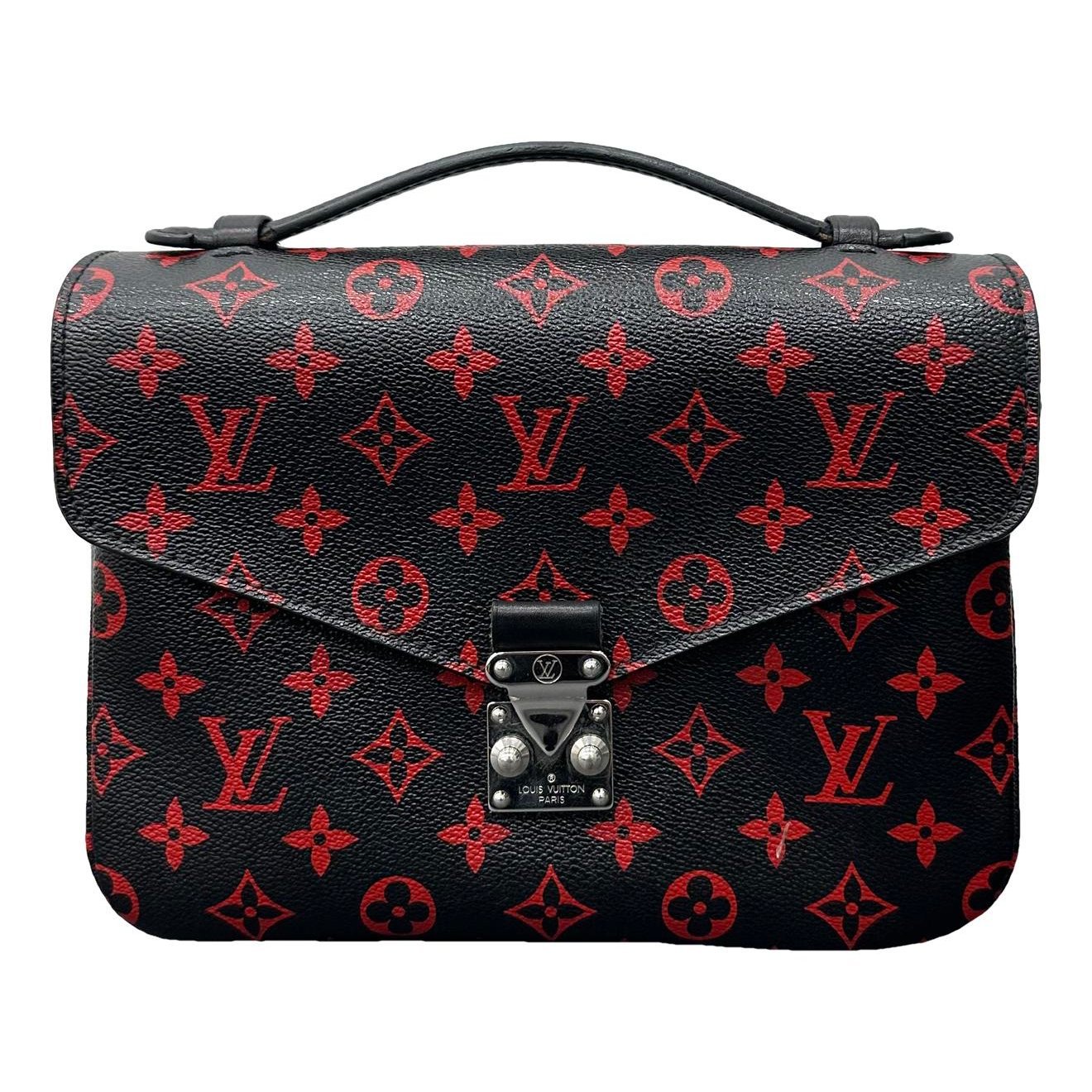 Metis leather handbag