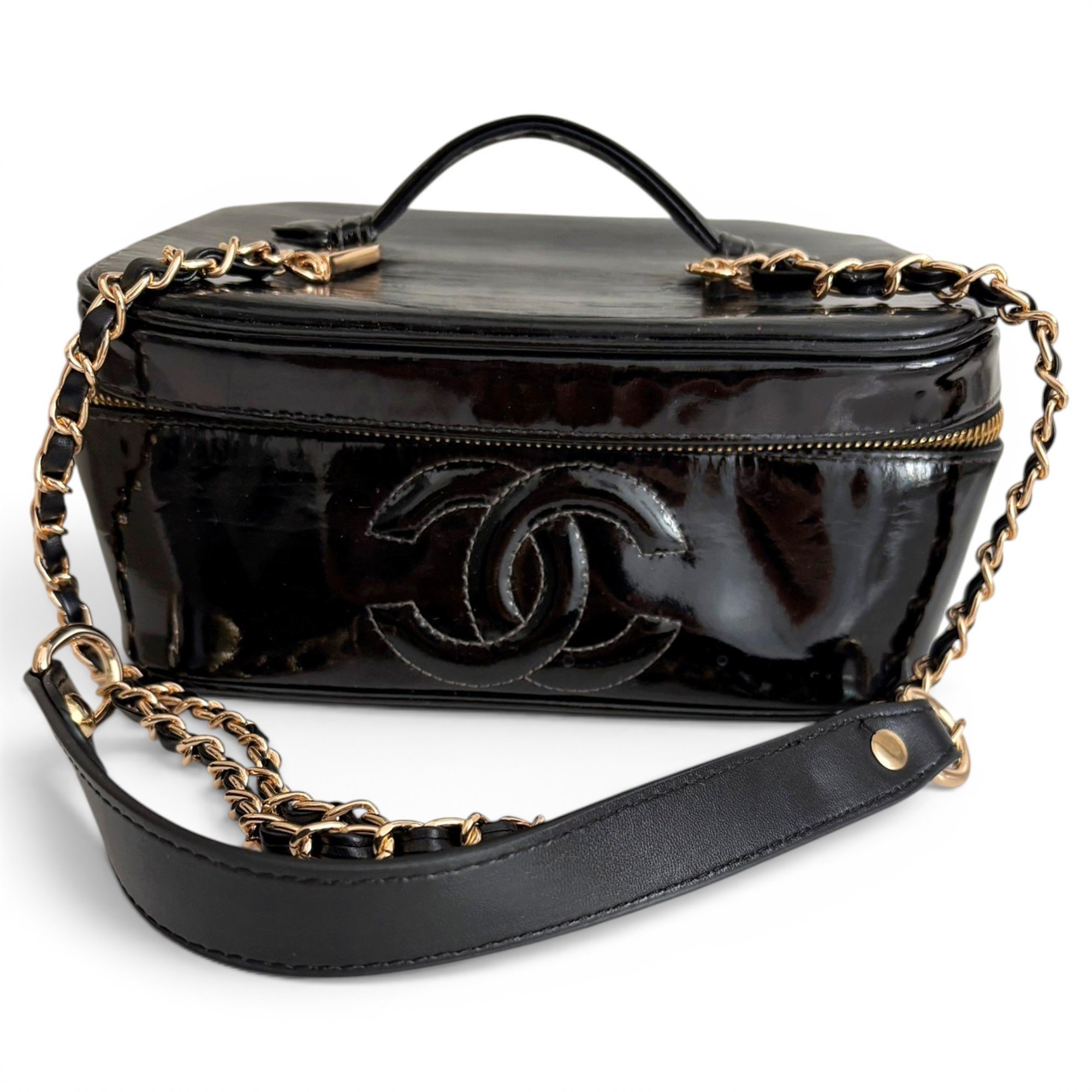 Timeless/Classique patent leather crossbody bag
