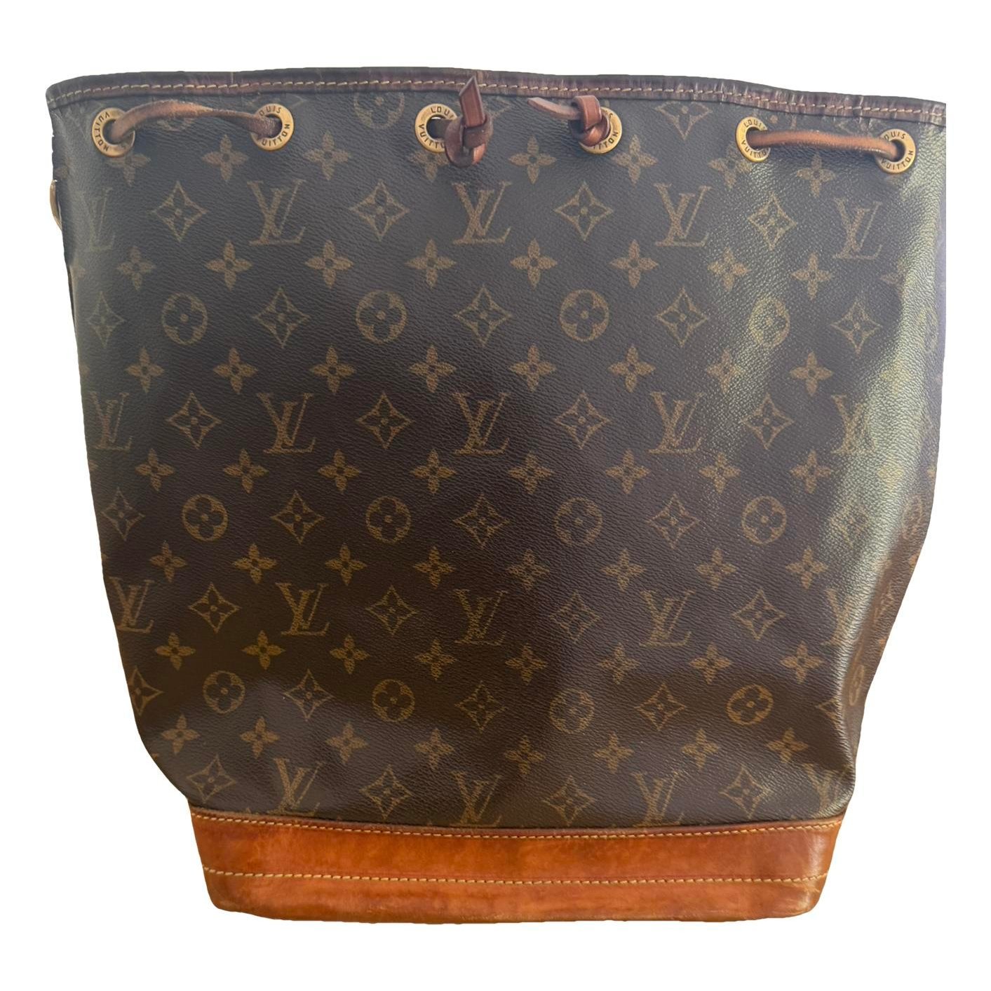 Noé leather handbag