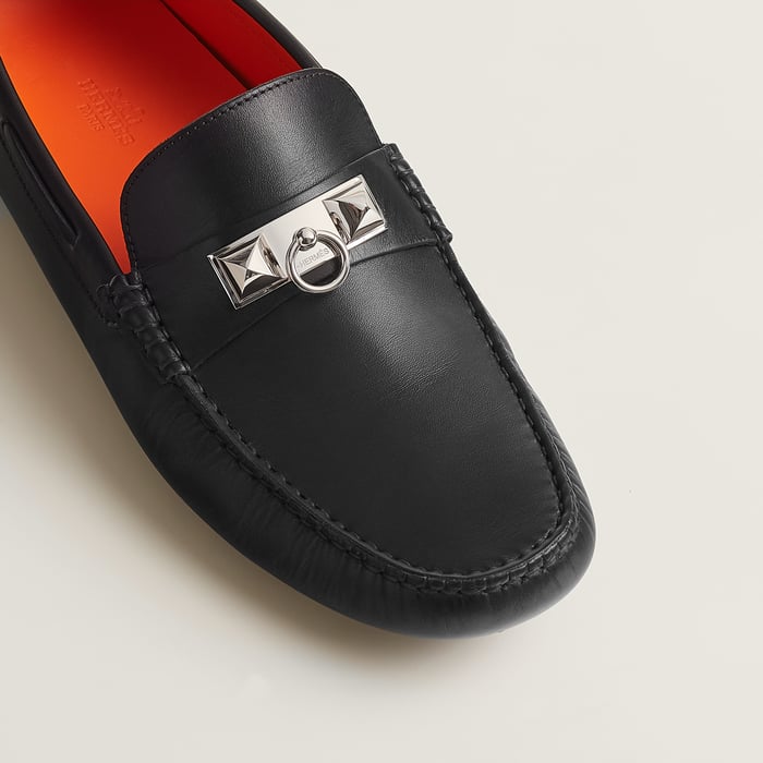 Noir Irving Loafer
