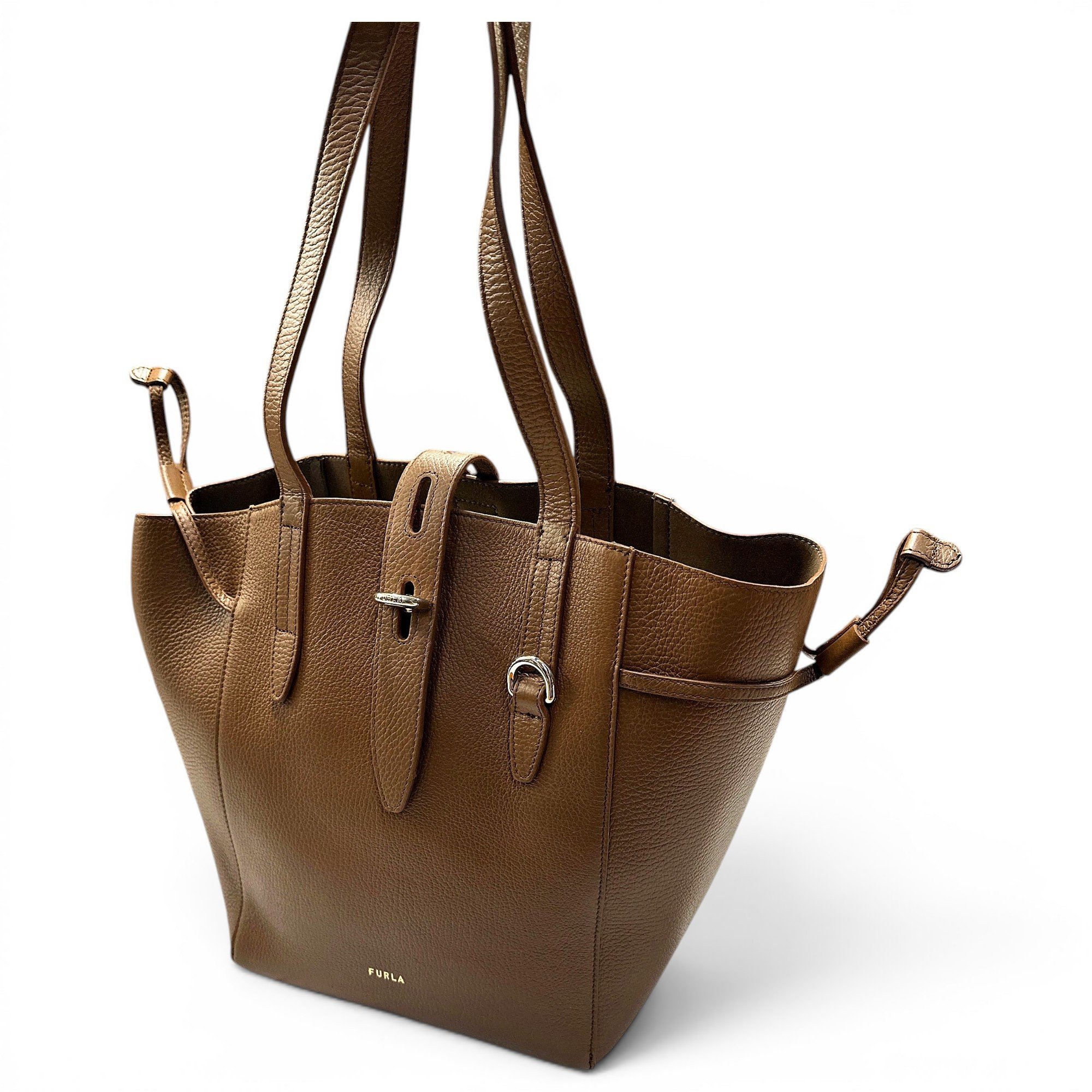Leather handbag