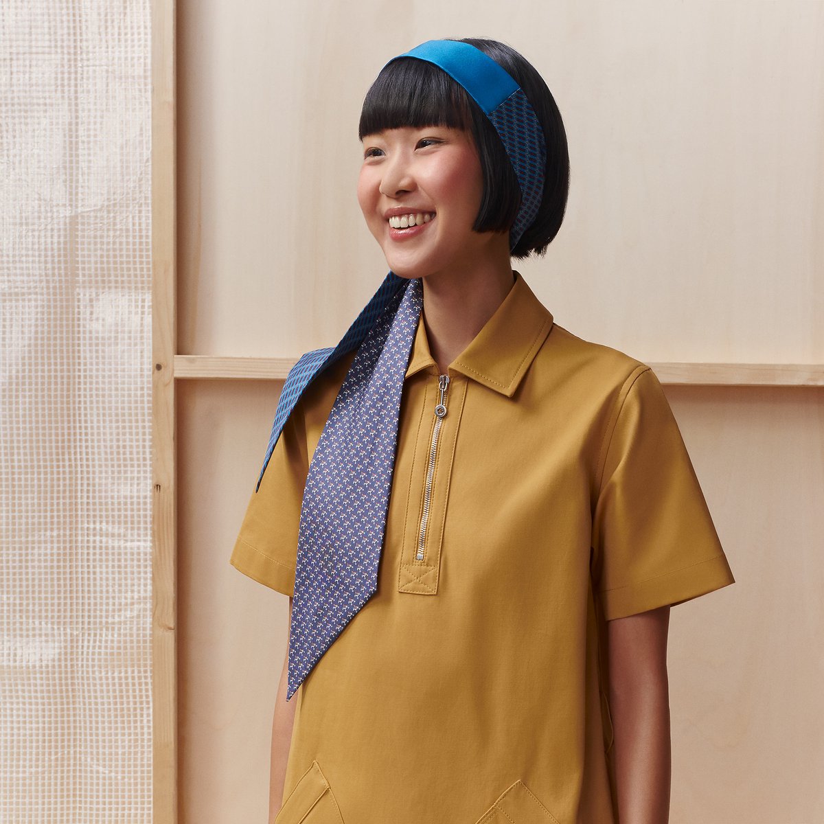 Random Maxi Ribbon Tie