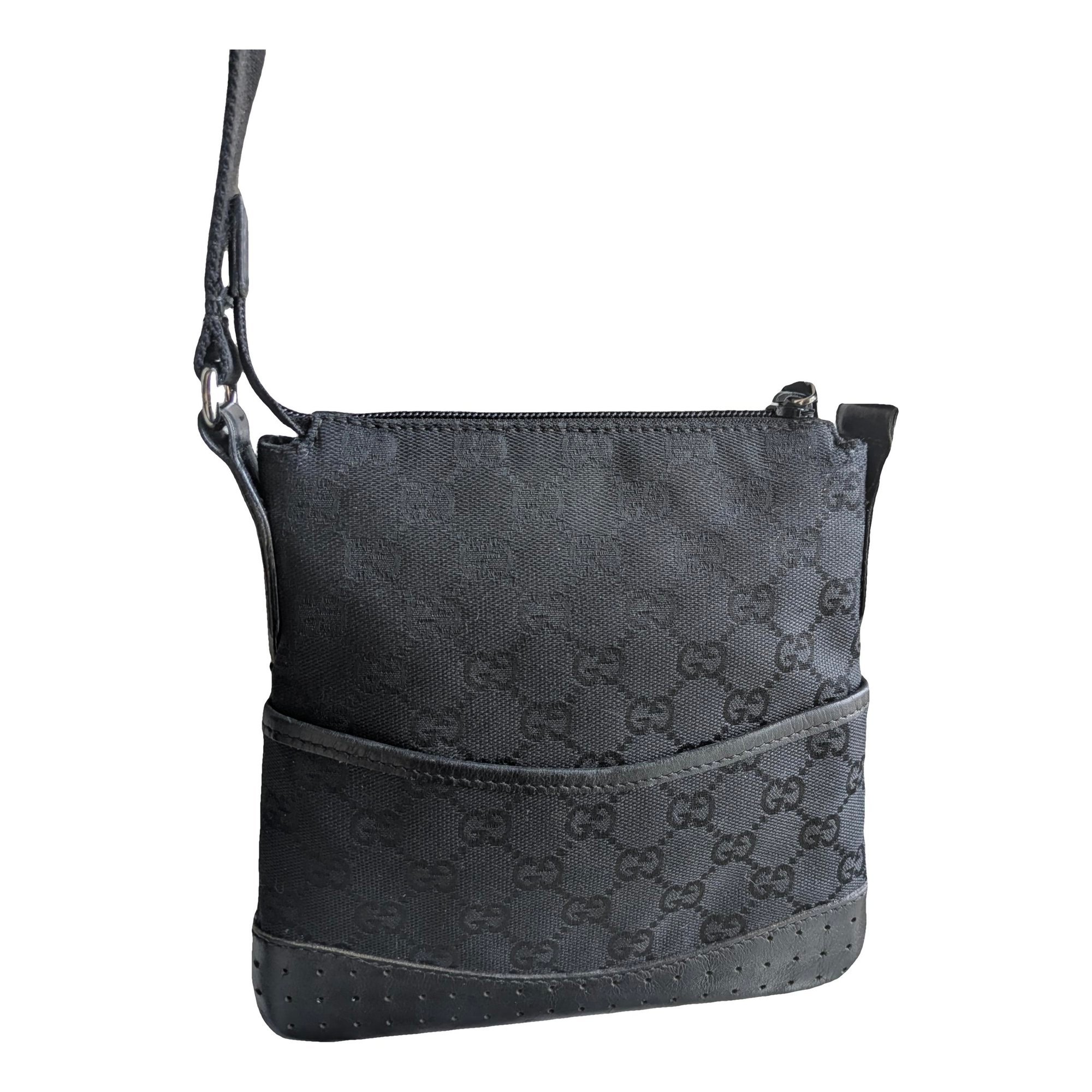 GG Marmont Zip Messenger crossbody bag