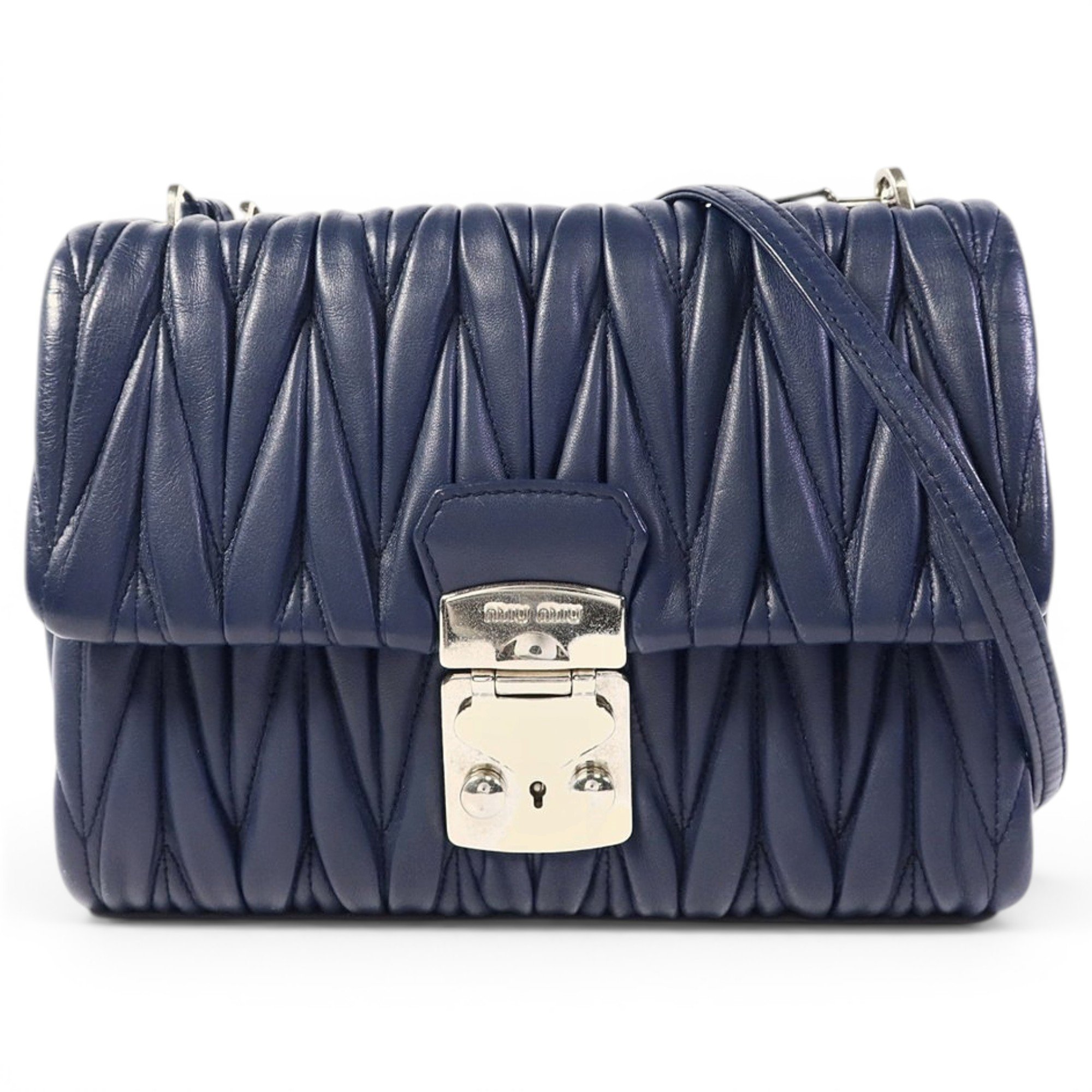 Matelassé leather handbag