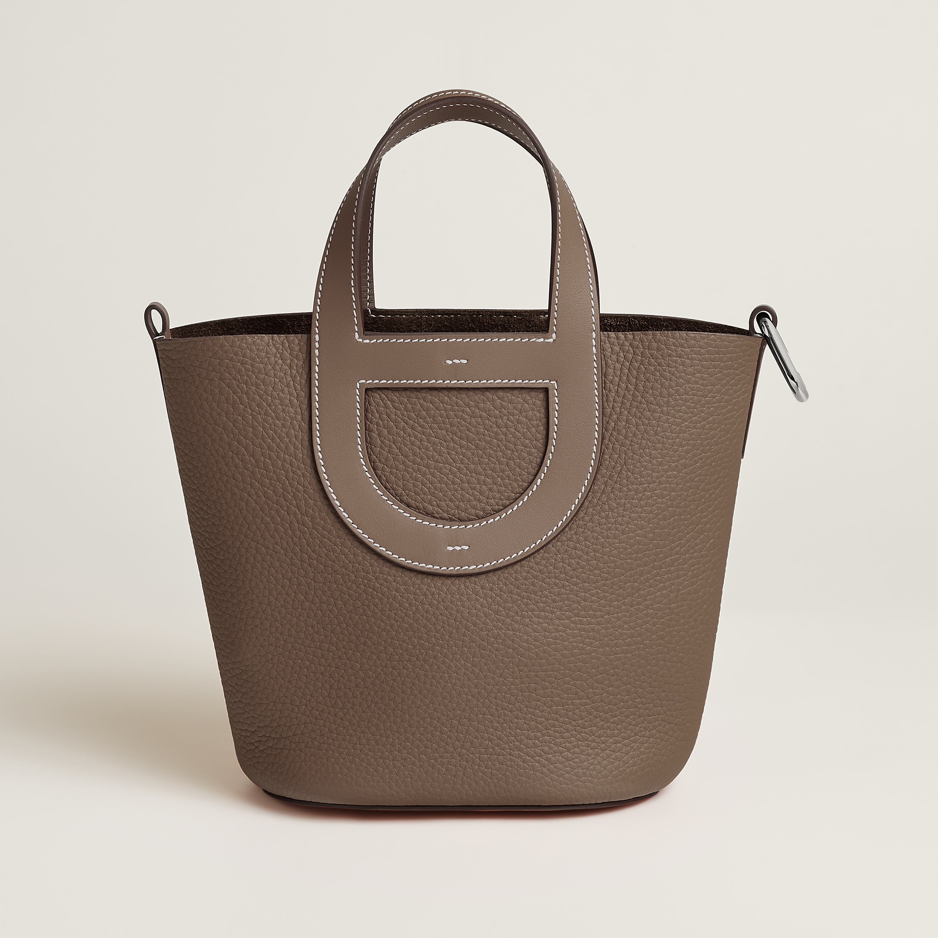 Hermès In-the-Loop 18 bag
