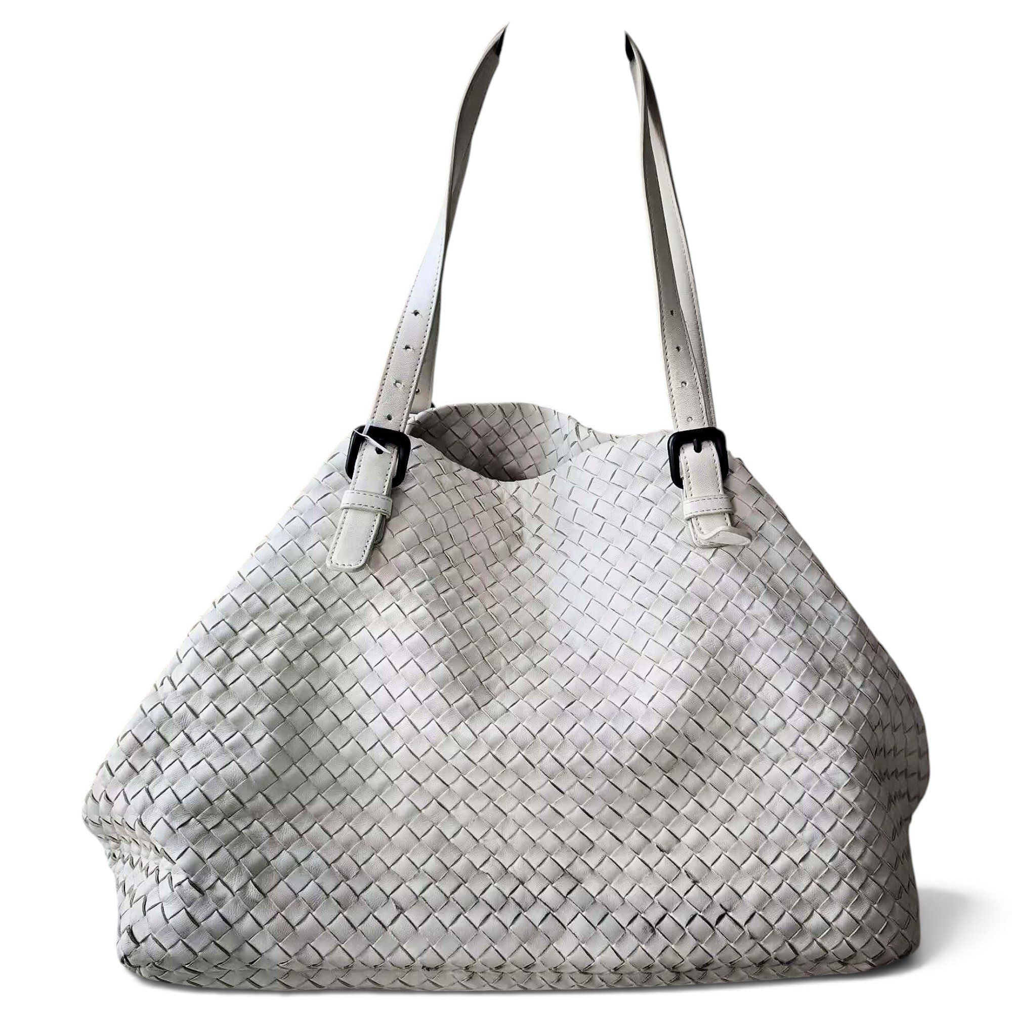 Fourre-Tout leather handbag