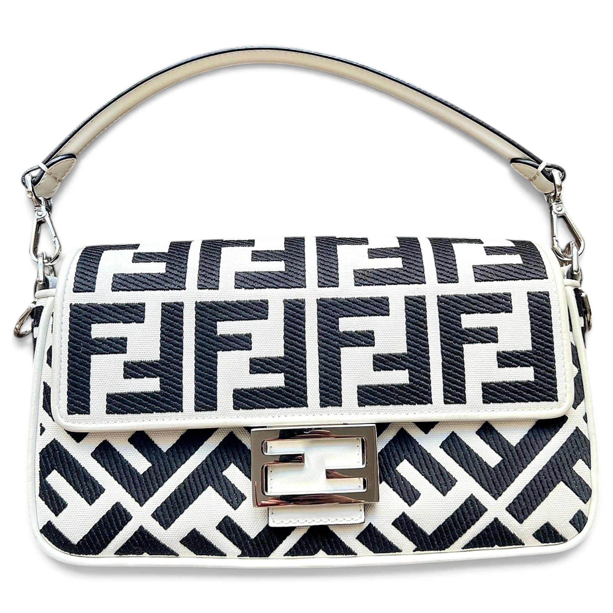 Baguette cloth handbag