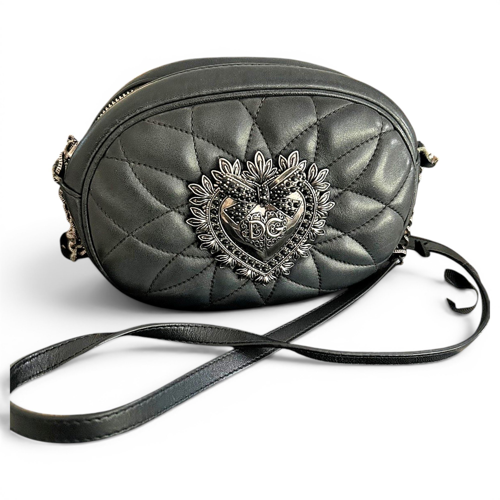 Devotion leather handbag