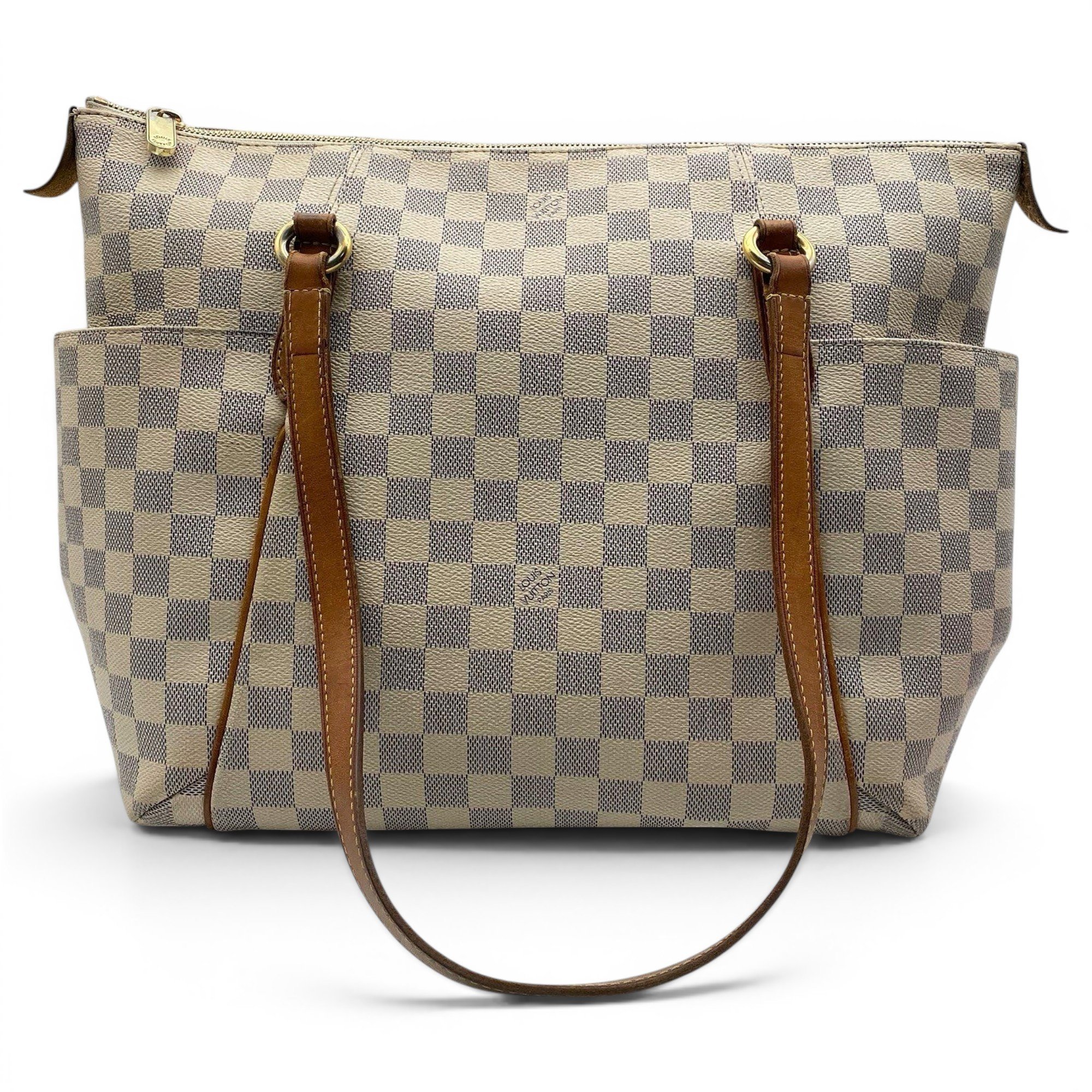 Totally leather handbag
