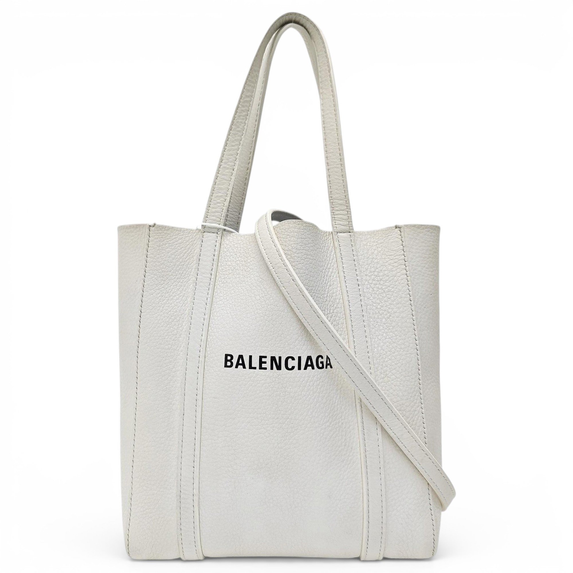 Everyday leather handbag