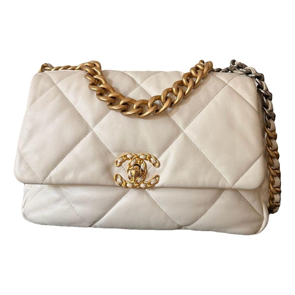 Chanel 19 leather handbag