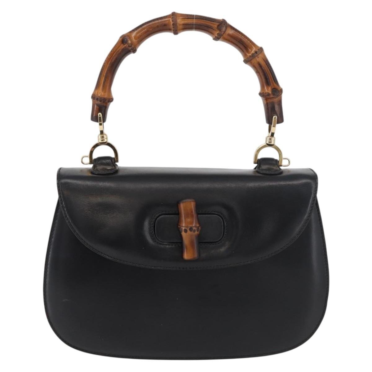 Gucci B leather handbag
