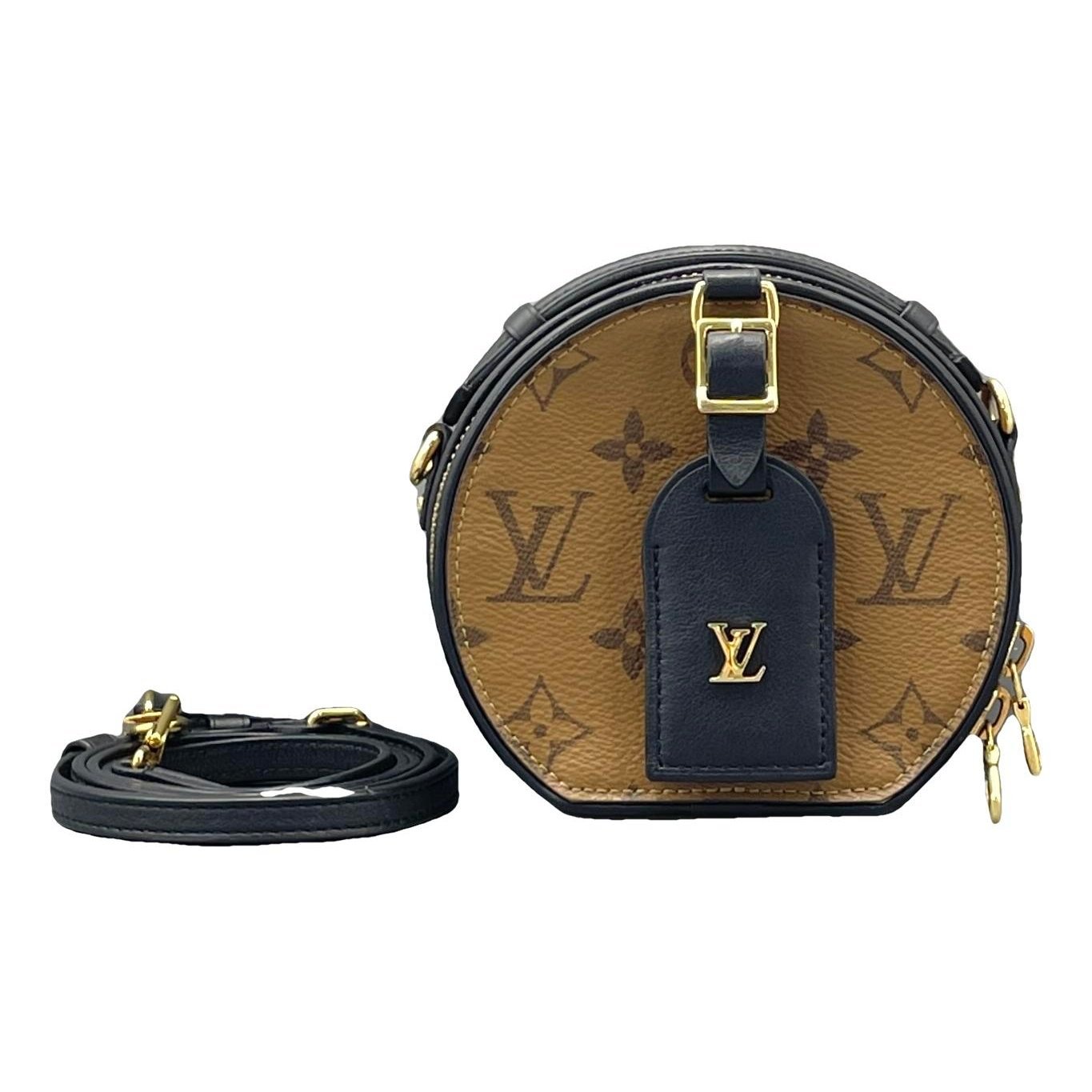 Boîte chapeau souple leather handbag