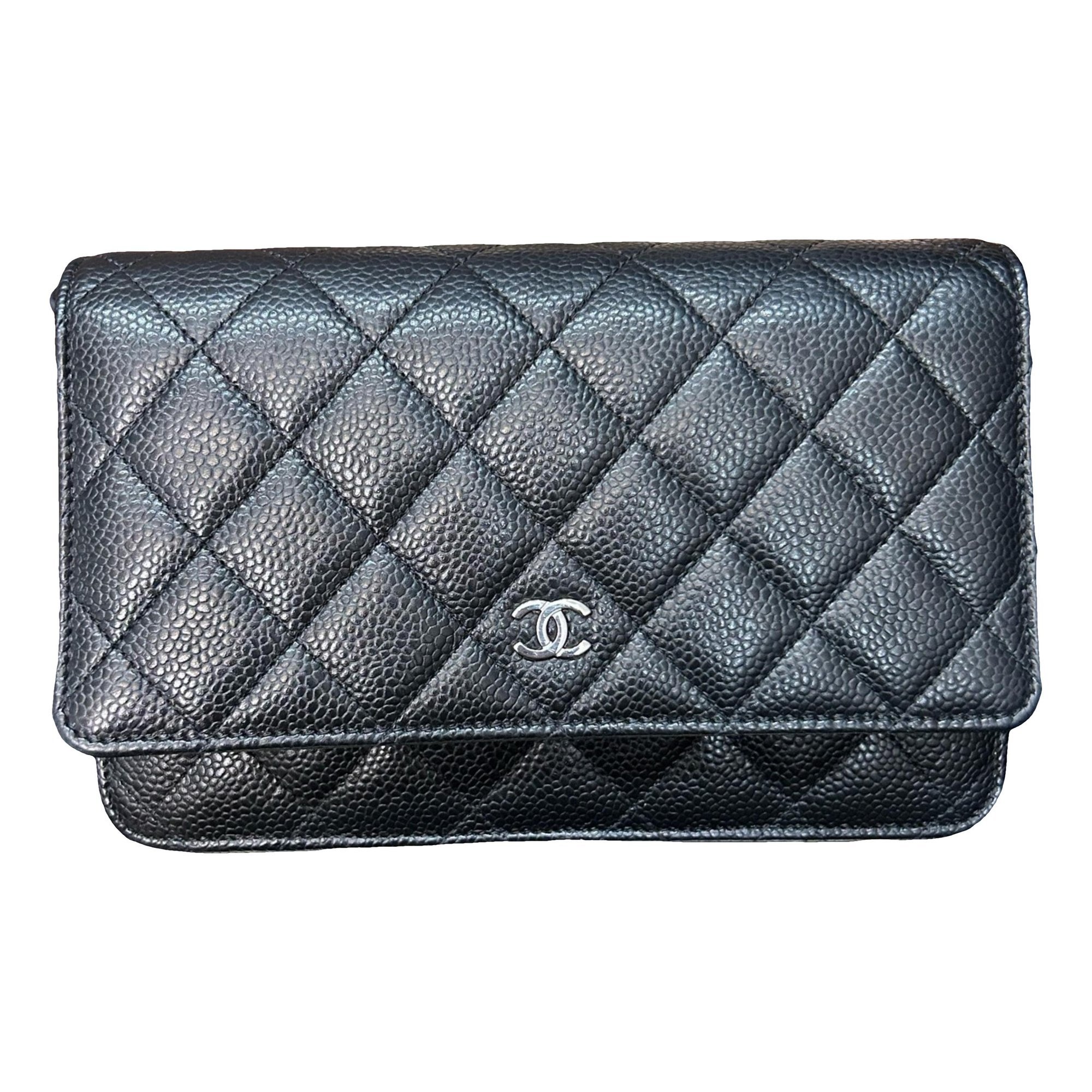 Wallet On Chain Timeless/Classique leather crossbody bag