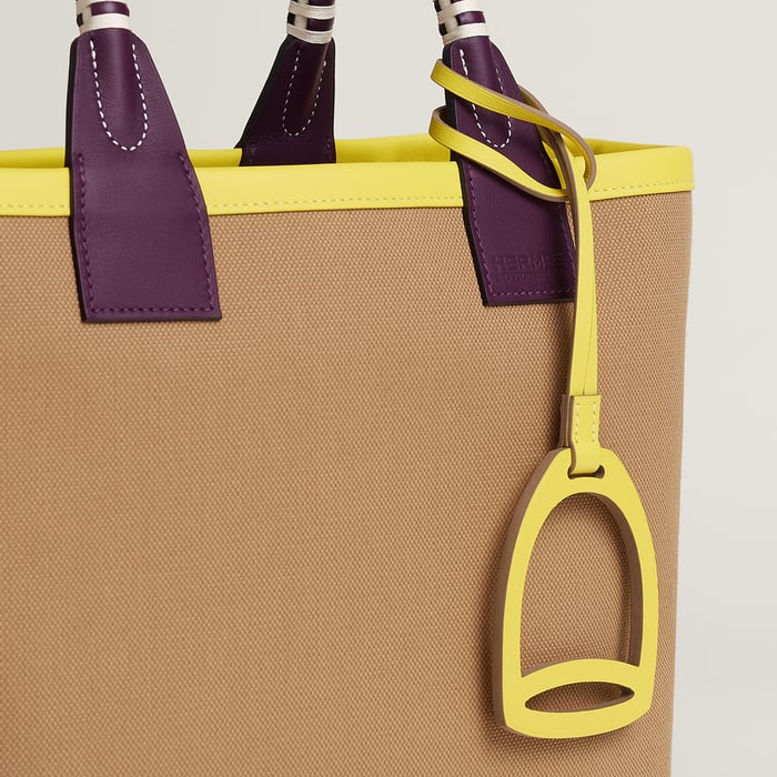 Steeple 25 Bag