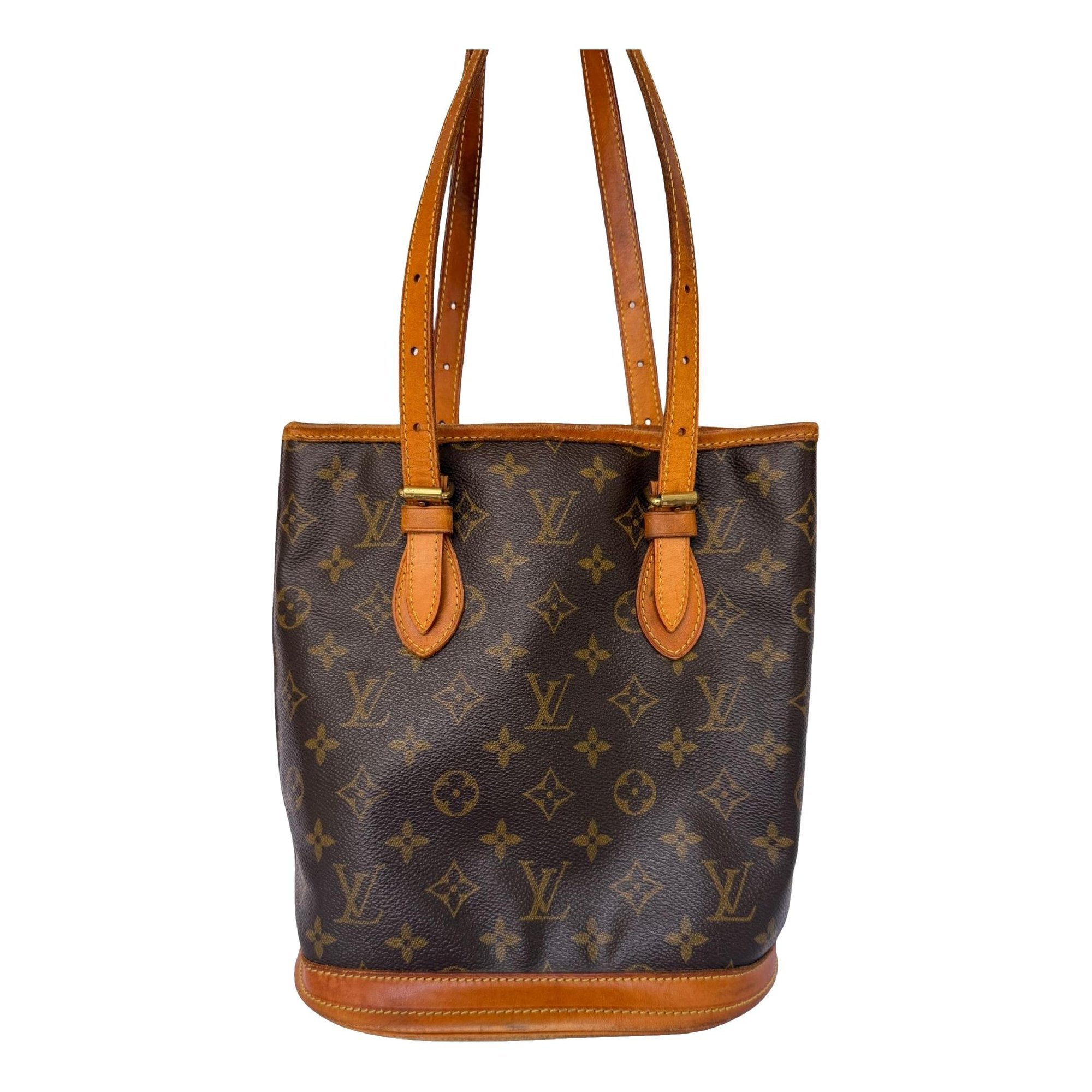 Bucket leather handbag