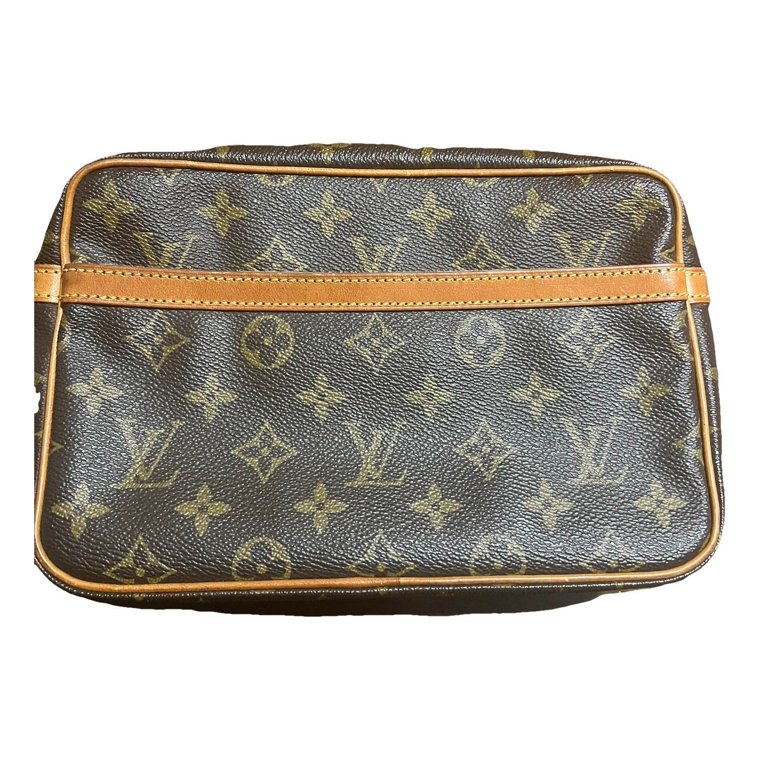 Leather clutch bag