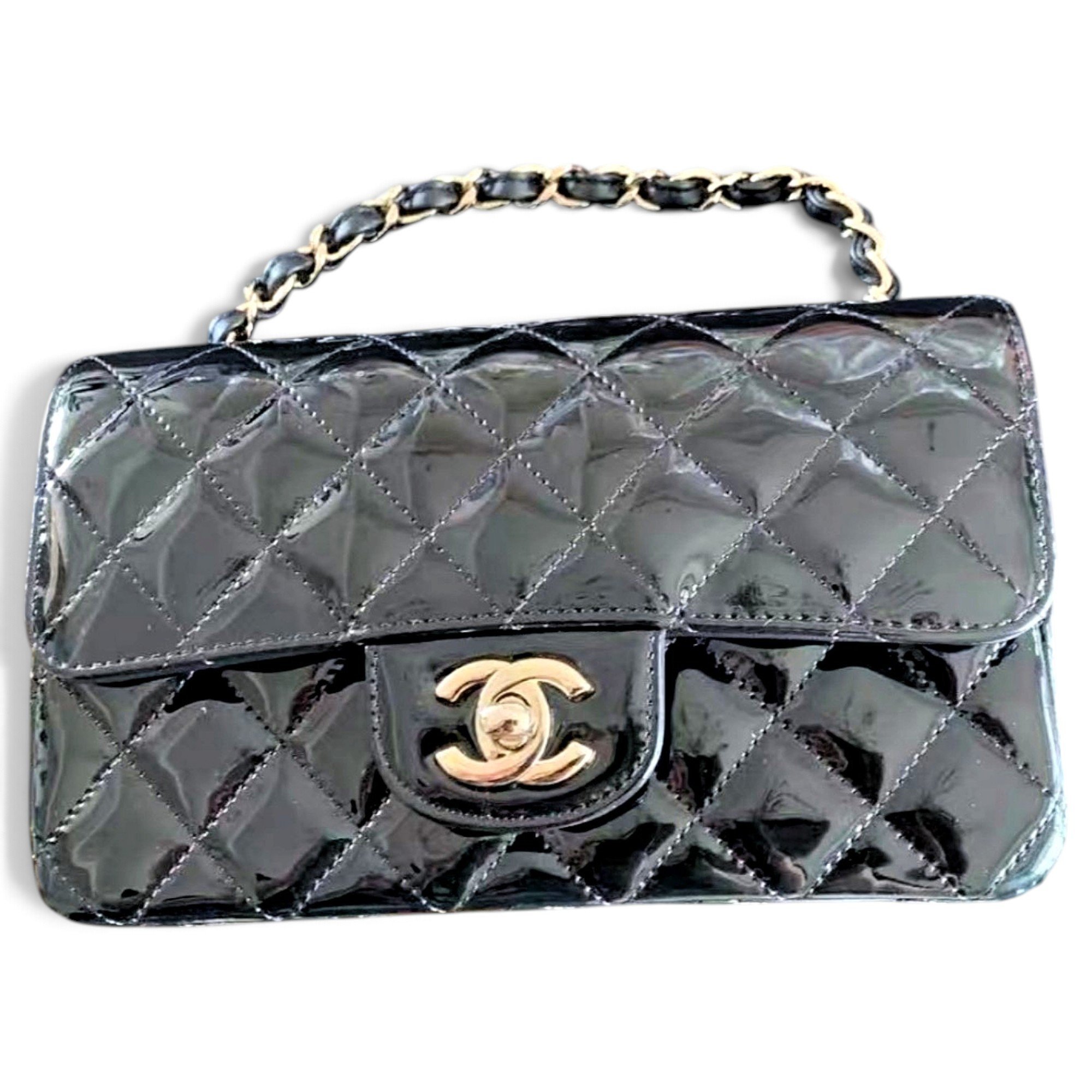 Timeless/Classique patent leather handbag