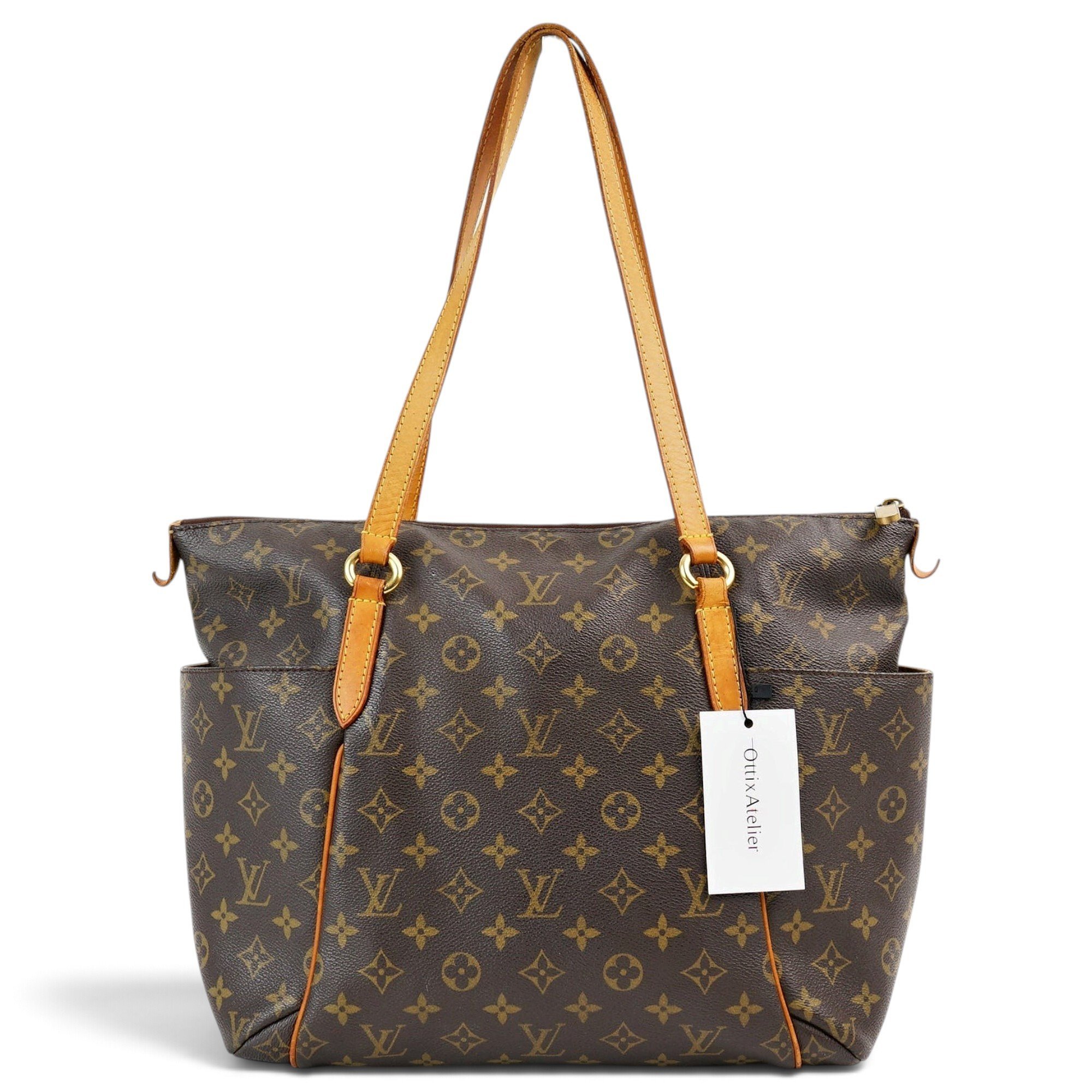 Totally leather handbag