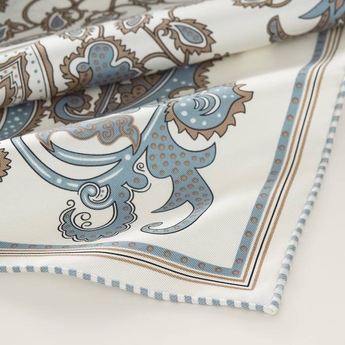 H Enlumine Bandana 55