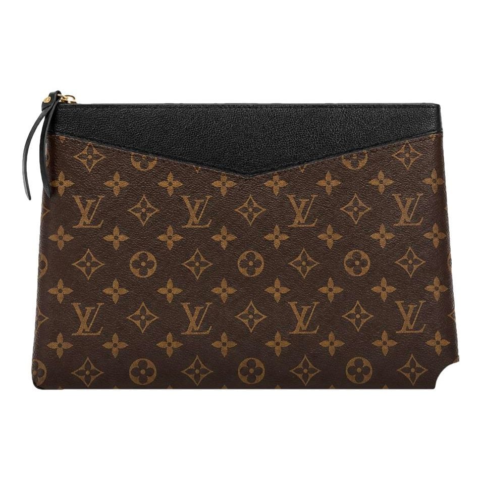 Leather clutch bag