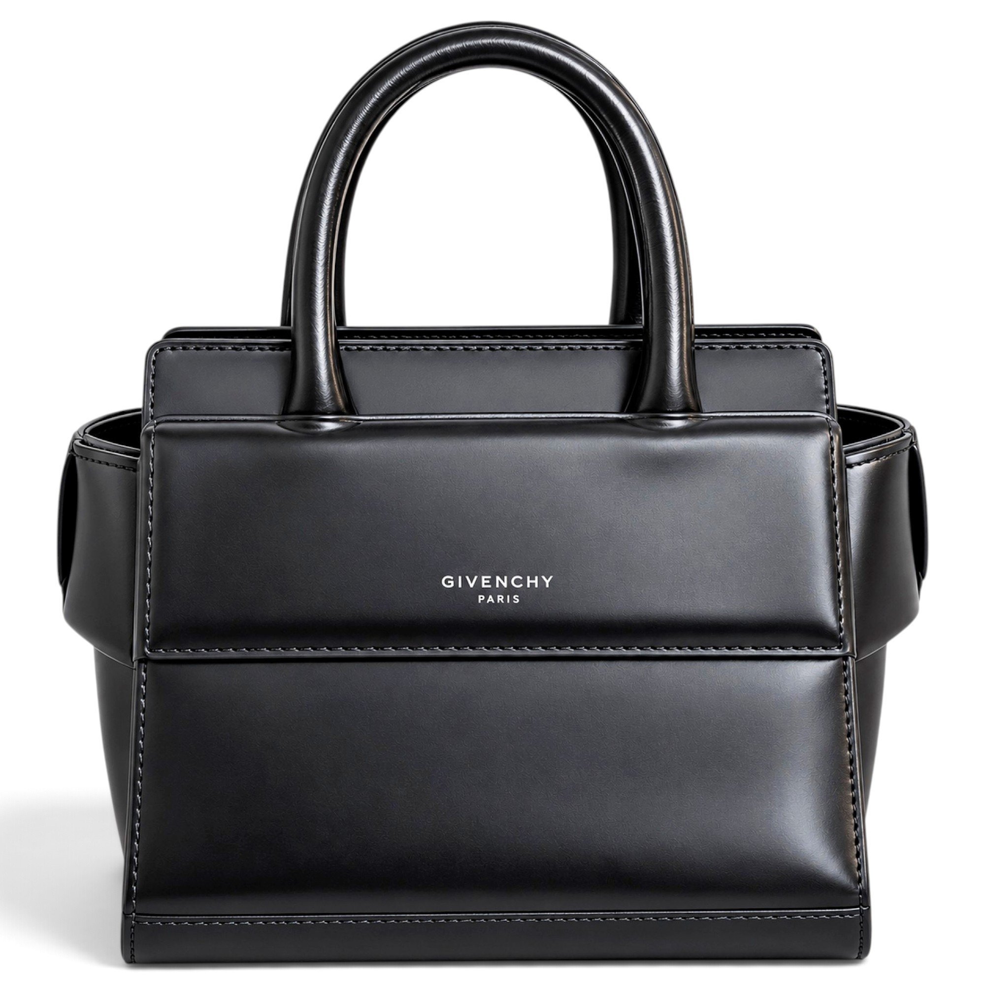 Antigona leather handbag
