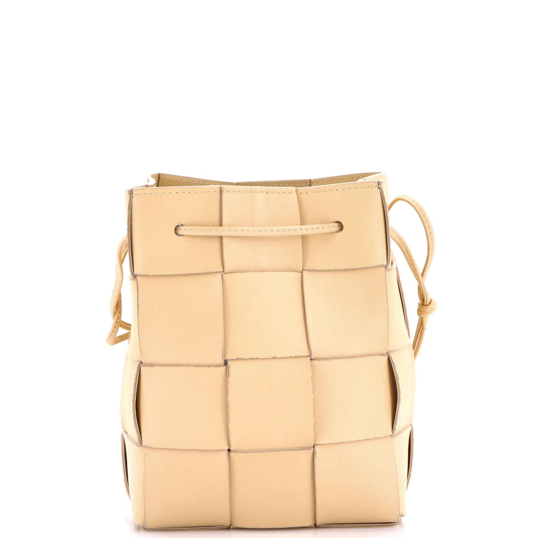 Bottega Veneta Cassette Bucket Bag Maxi Intrecciato Leather Small