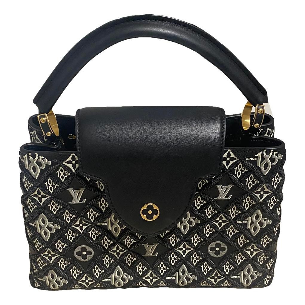 Capucines leather handbag