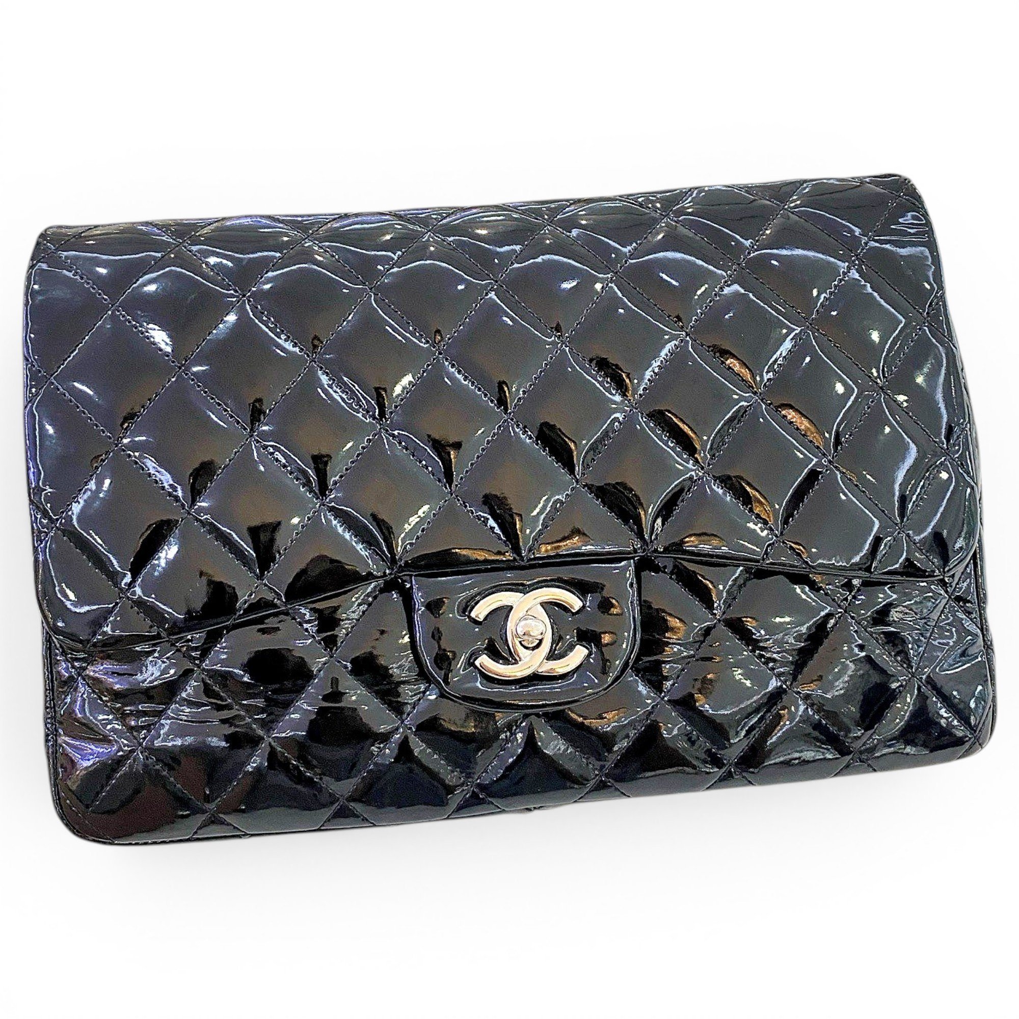Timeless/Classique patent leather handbag