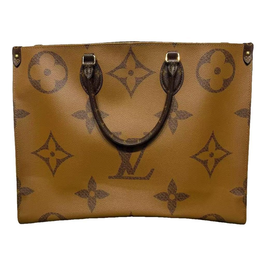 Onthego leather tote