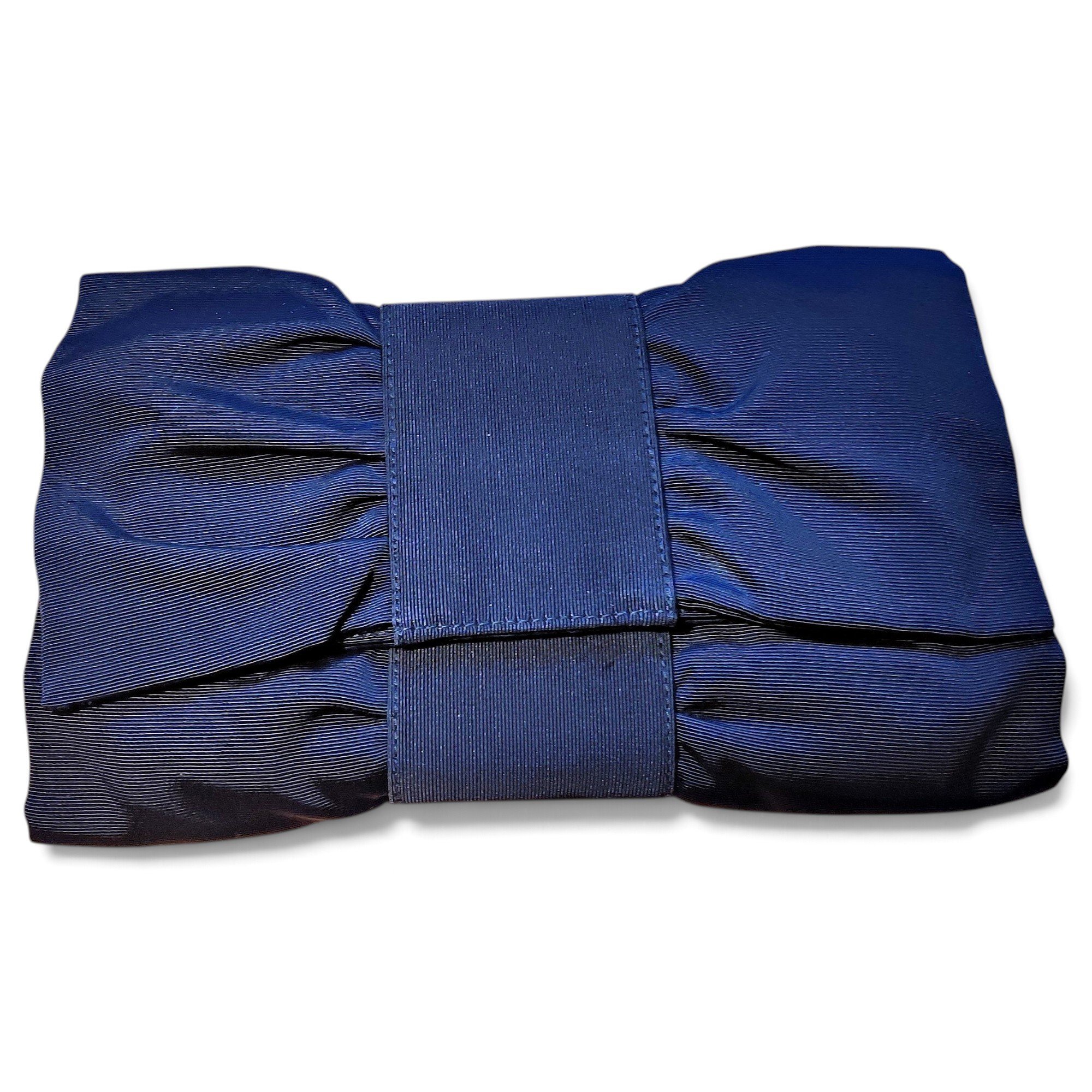 Cloth clutch bag