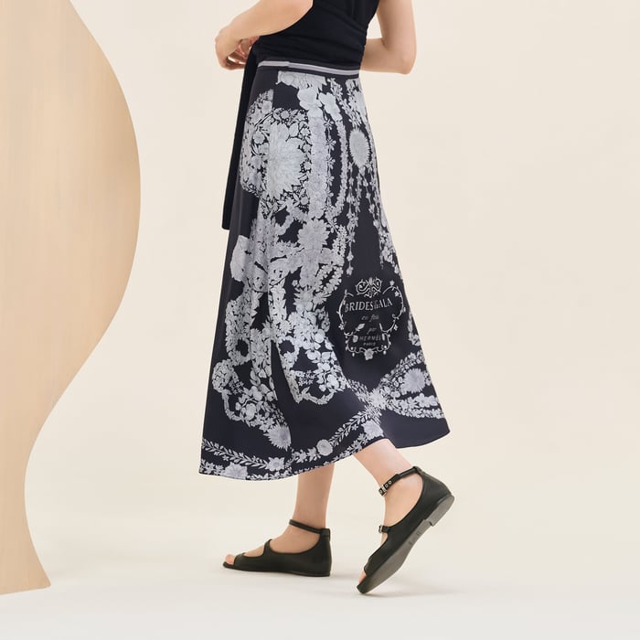 Bleu Noir "Brides De Gala En Fleurs Esquisse" Flared Skirt