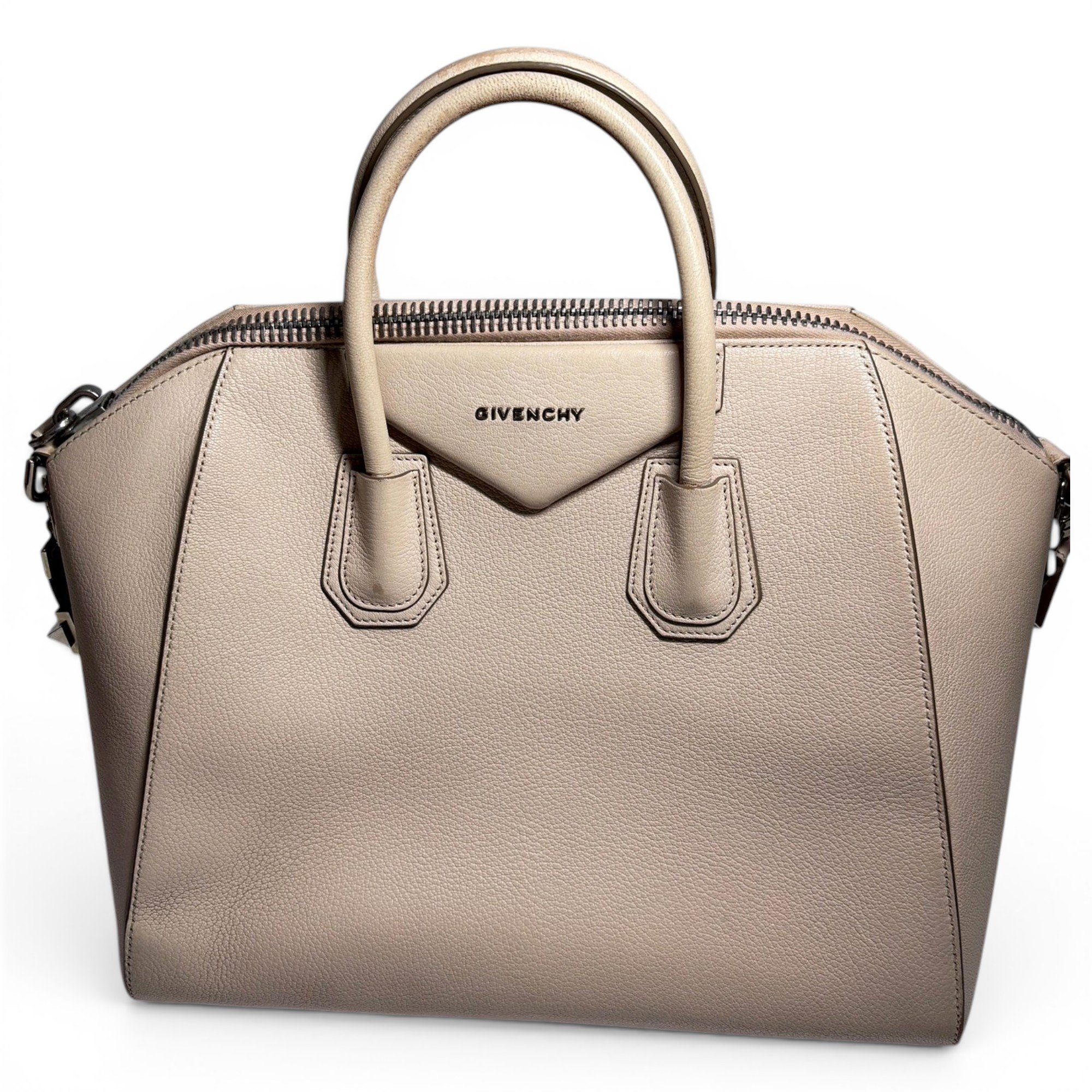 Antigona leather handbag
