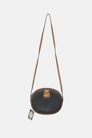 Honeycomb Round Crossbody Bag