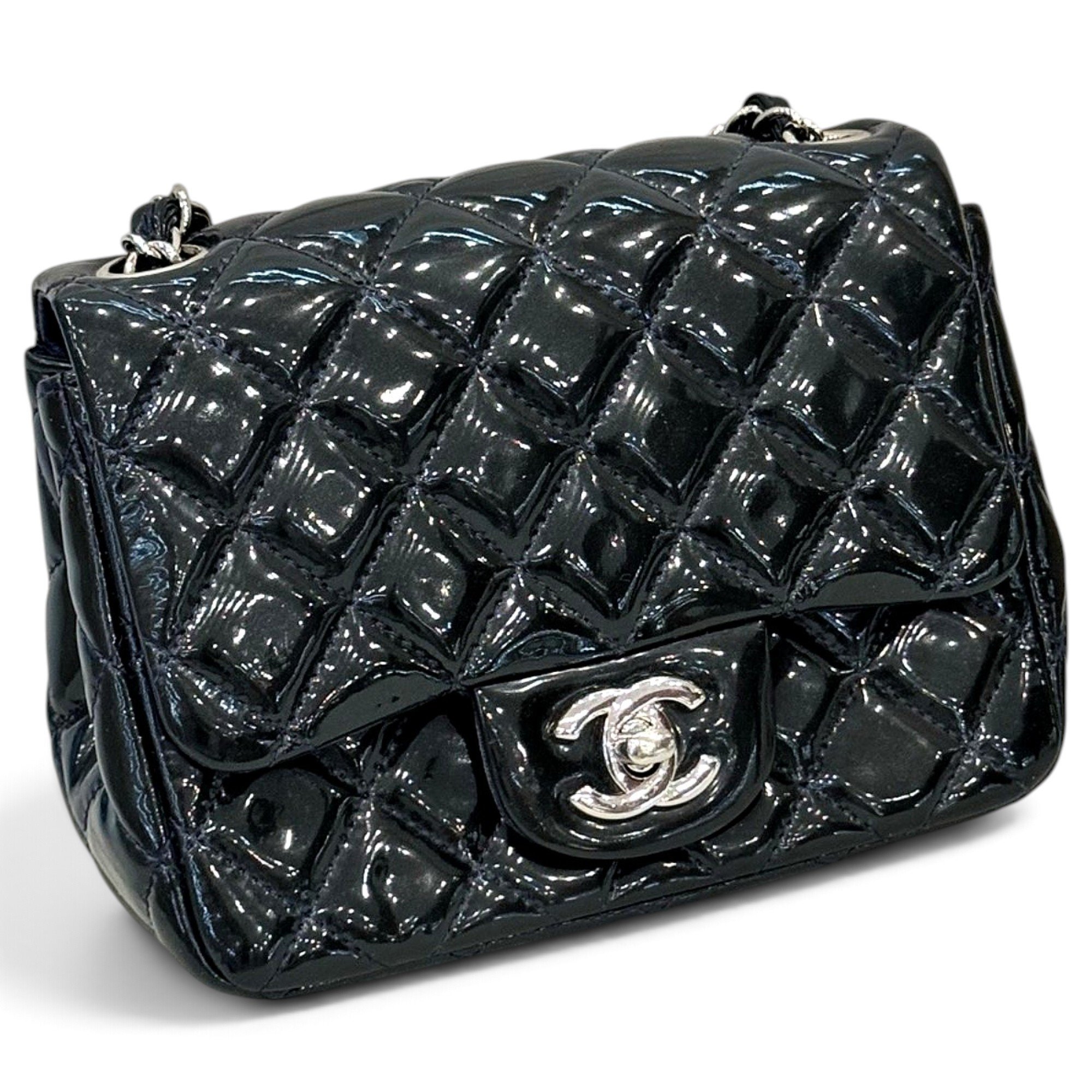 Timeless/Classique patent leather crossbody bag