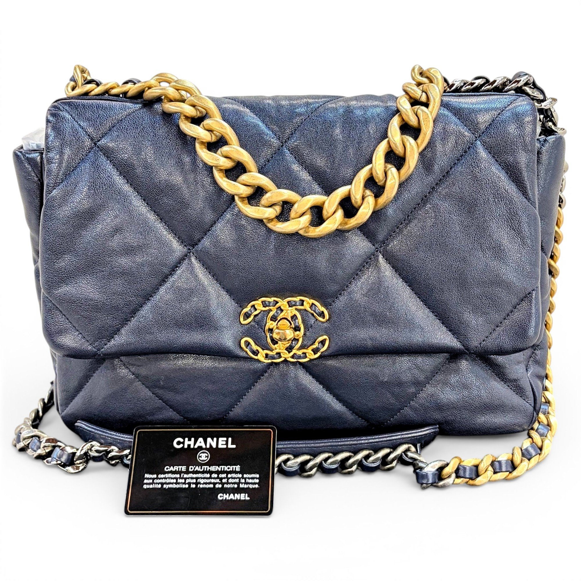 Chanel 19 leather handbag