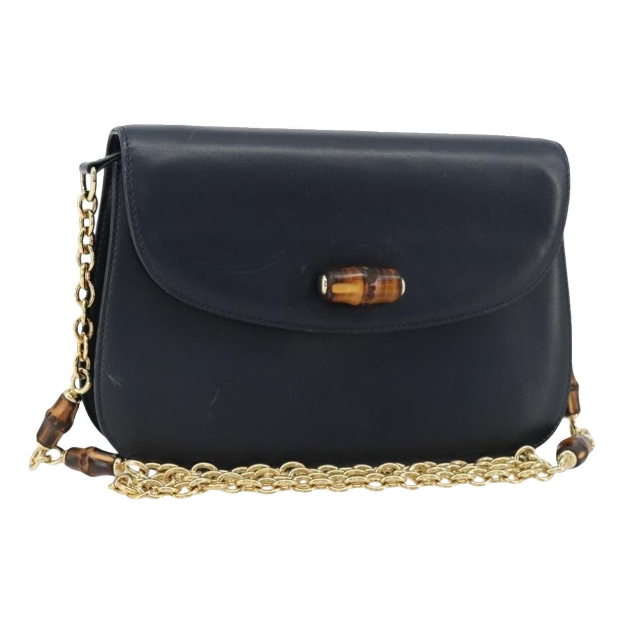 Gucci B leather handbag
