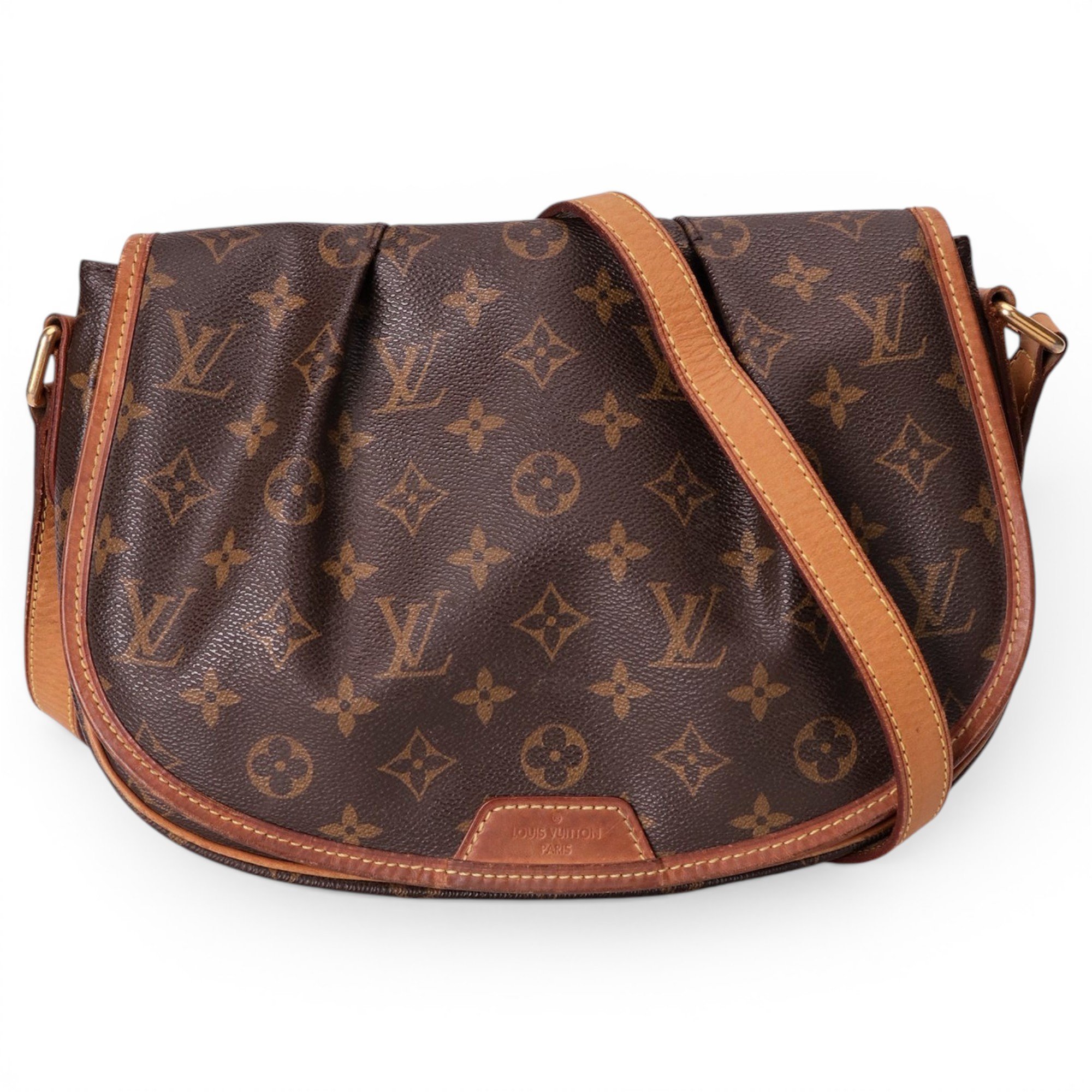 Menilmontant patent leather crossbody bag