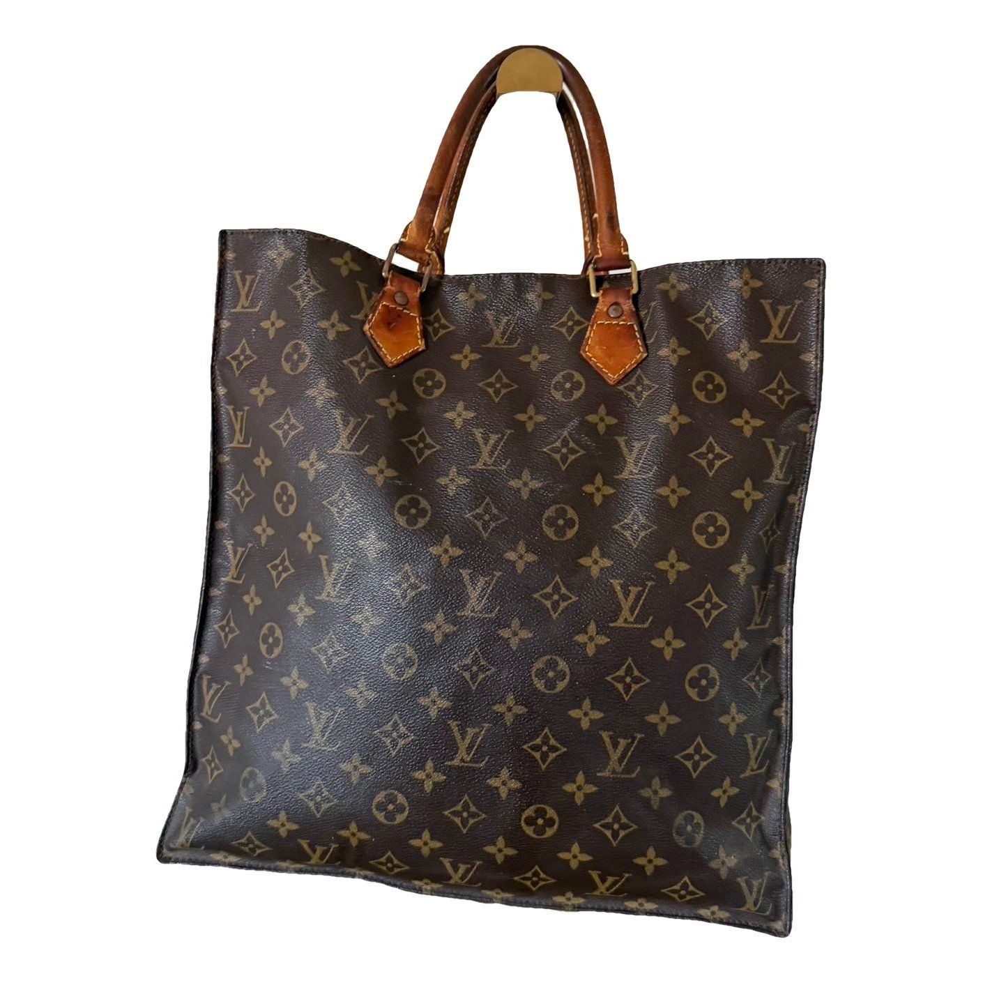 Plat leather handbag