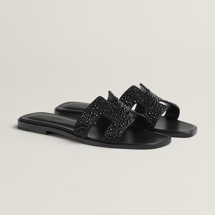 Noir Oran Sandal