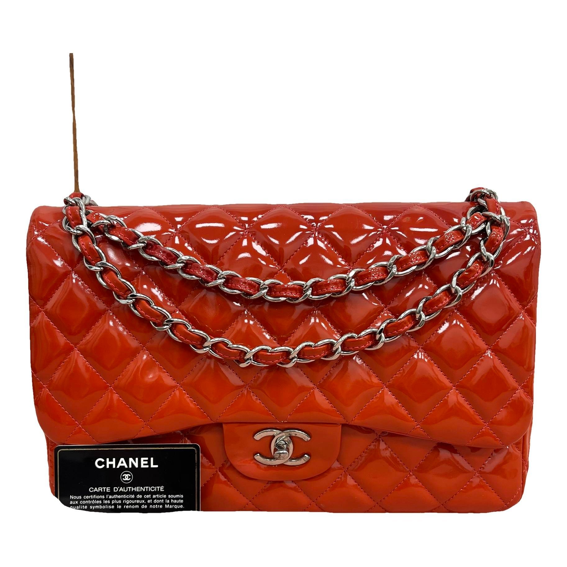 Timeless/Classique patent leather handbag