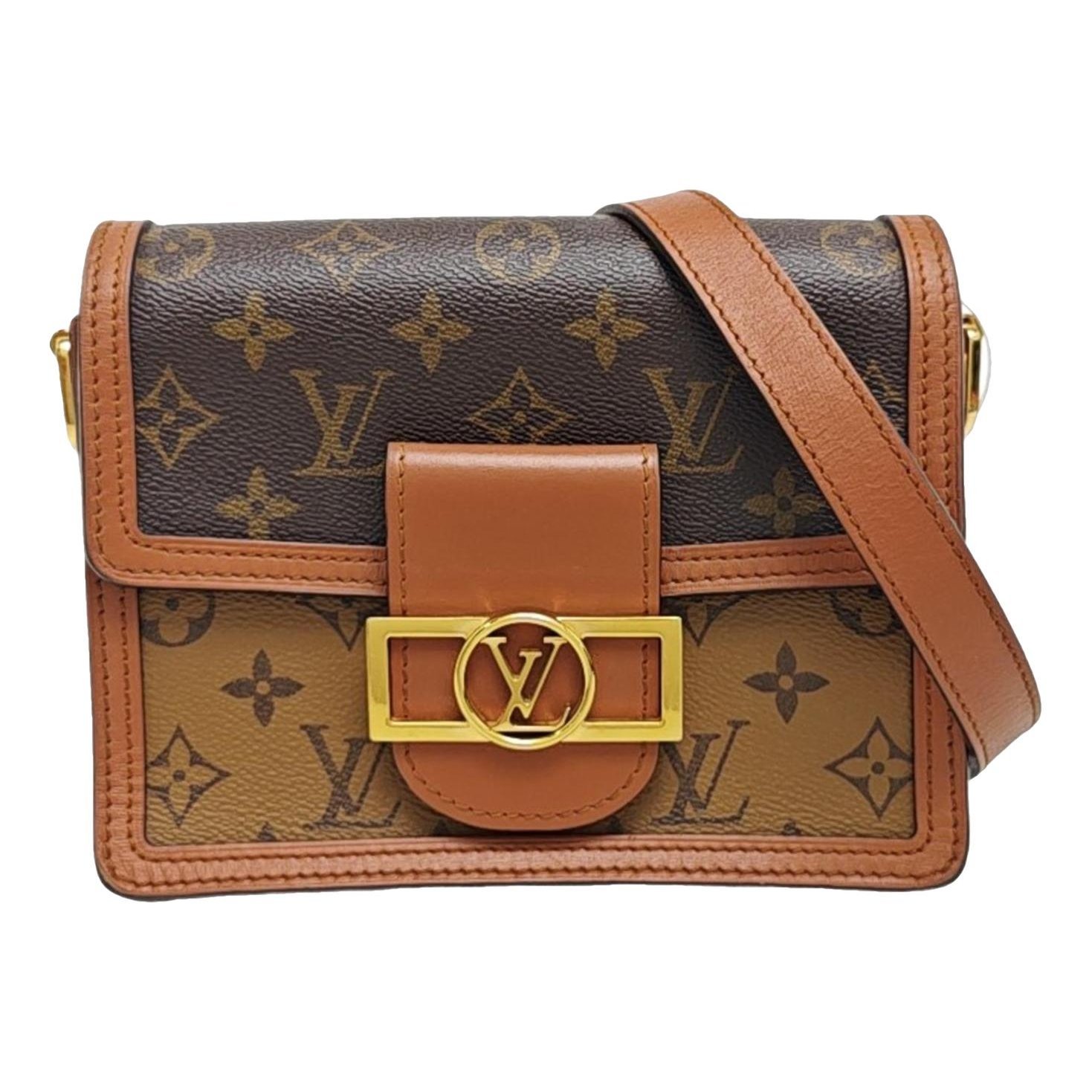 Dauphine leather handbag