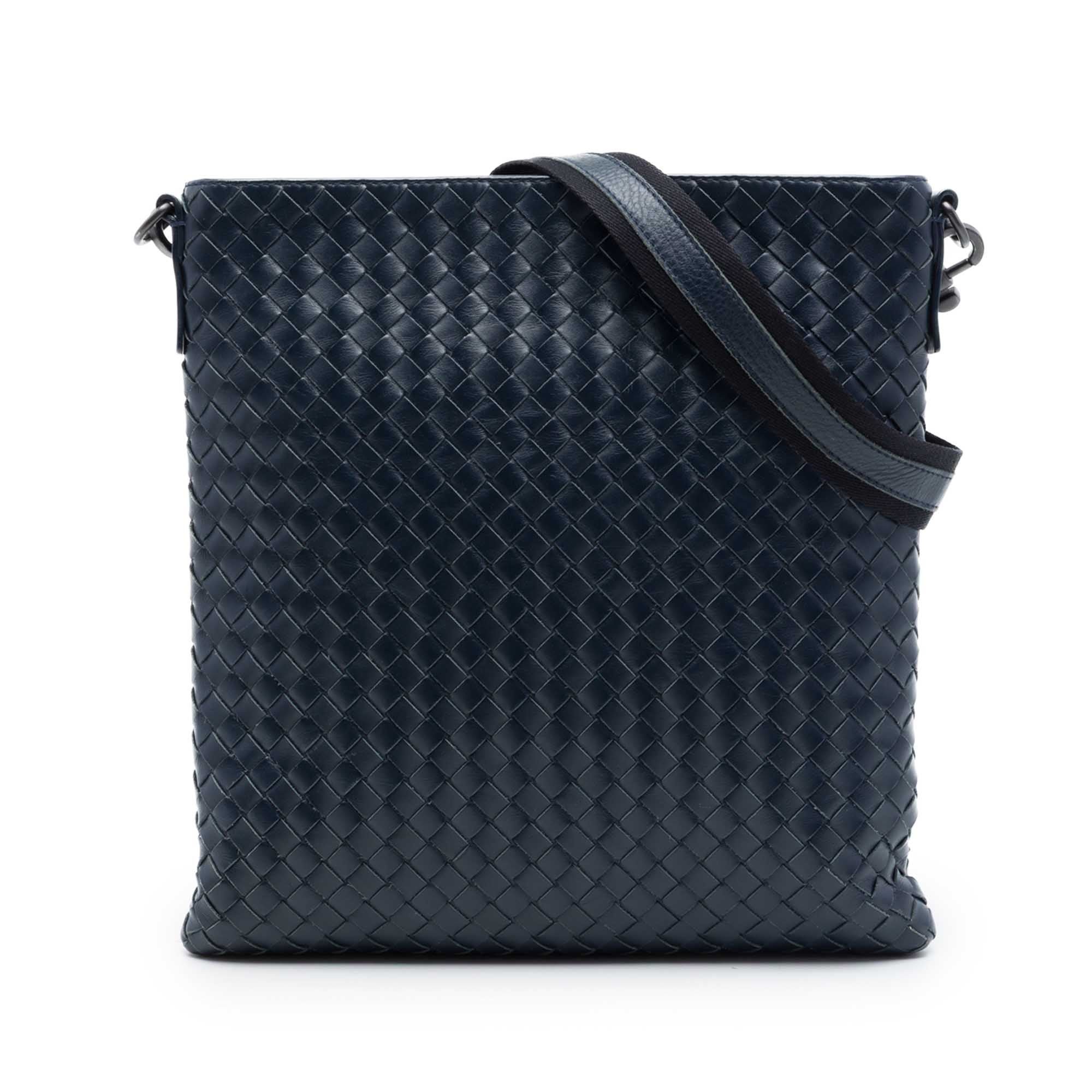 Veneta leather crossbody bag