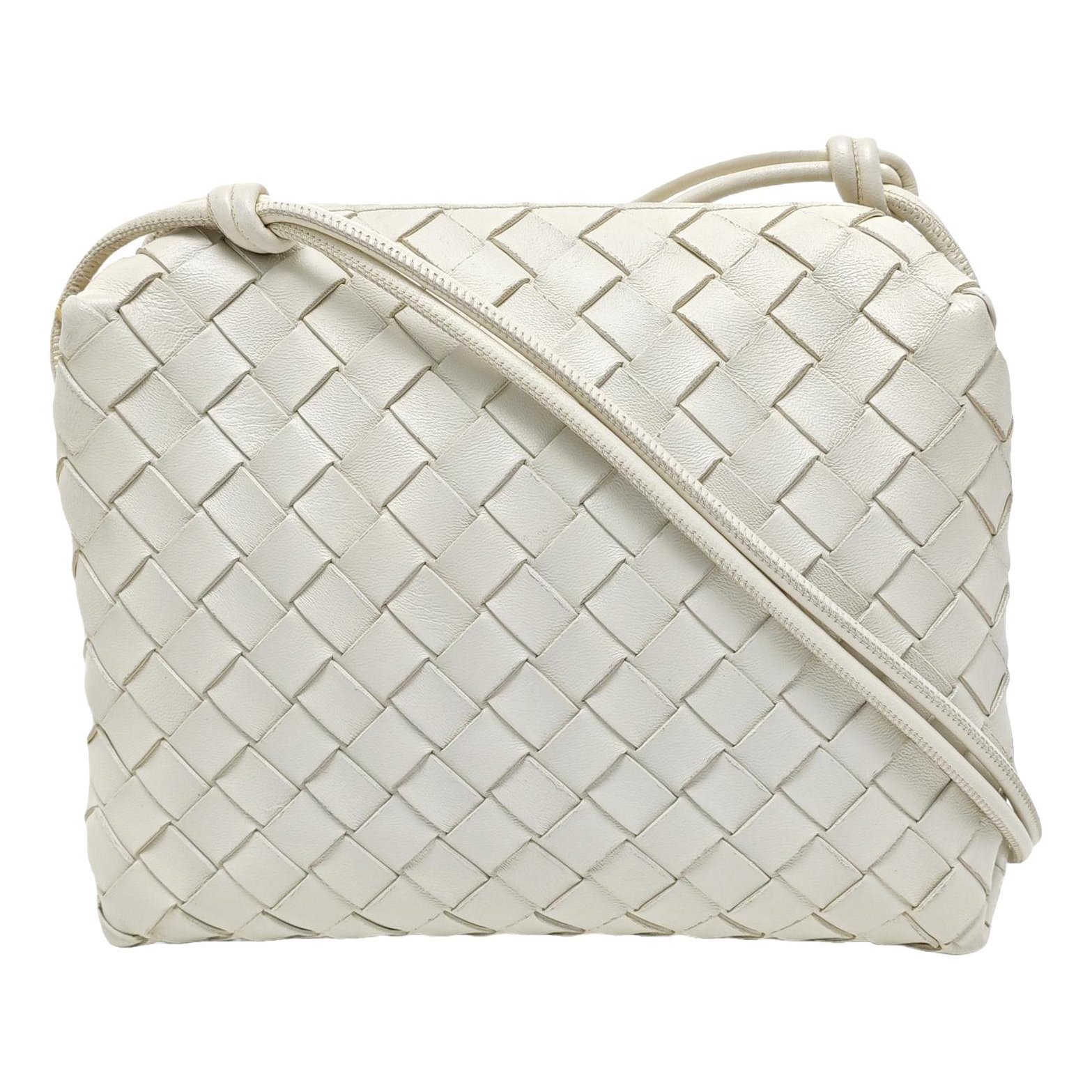 Loop leather handbag